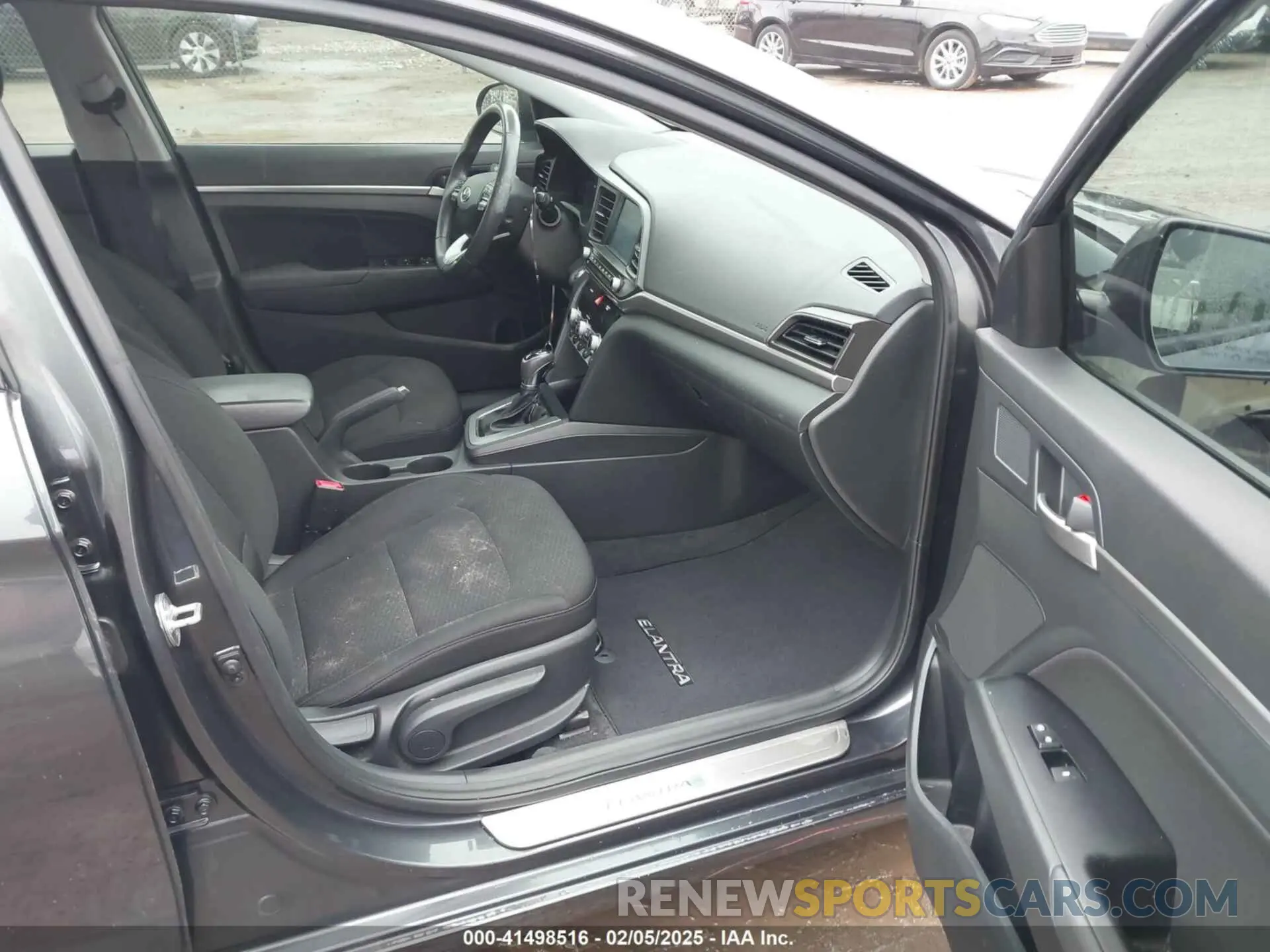 5 fotografías del automóvil dañado 5NPD84LF9LH568174 HYUNDAI ELANTRA 2020