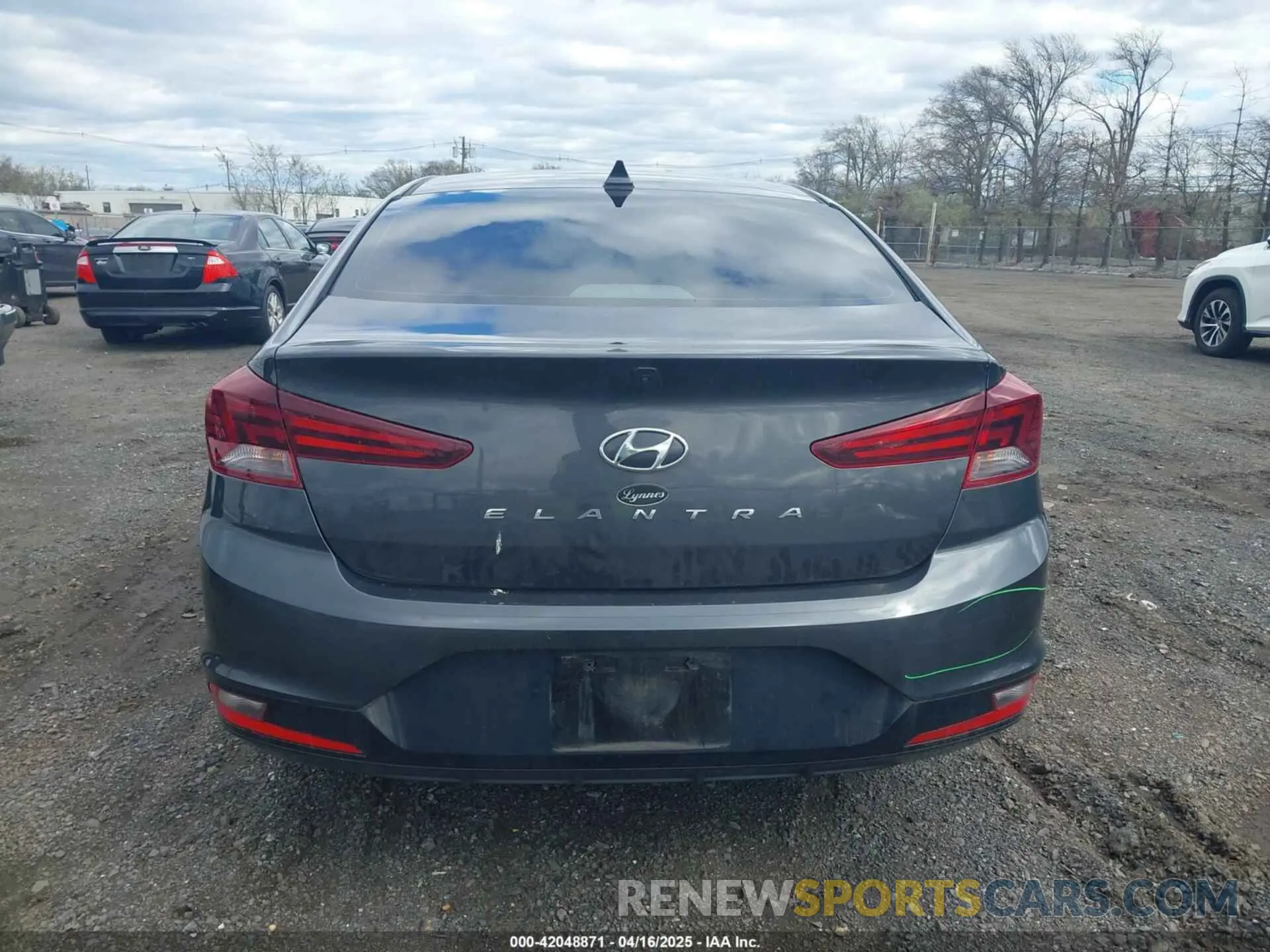 16 fotografías del automóvil dañado 5NPD84LF9LH611119 HYUNDAI ELANTRA 2020