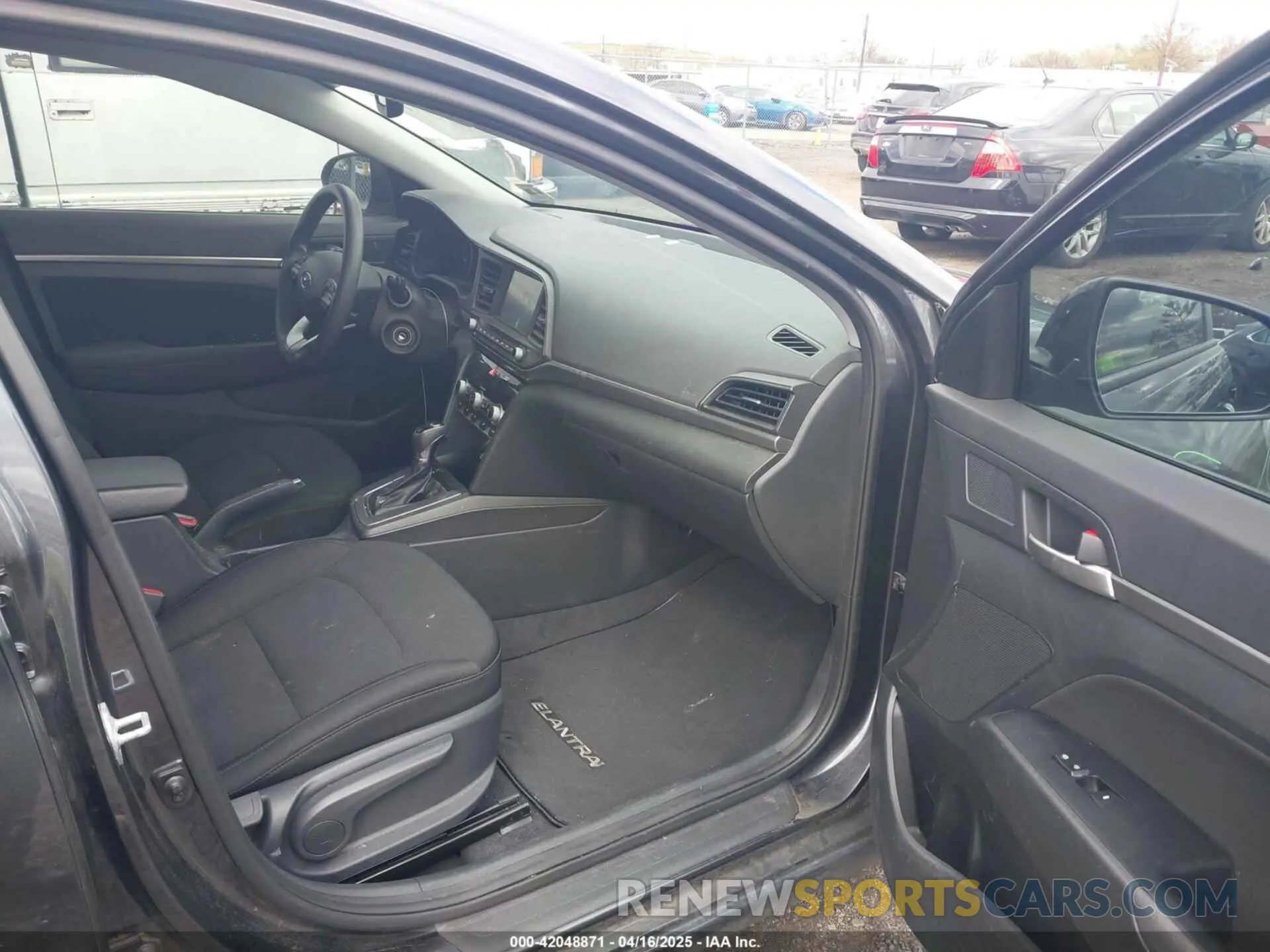 5 fotografías del automóvil dañado 5NPD84LF9LH611119 HYUNDAI ELANTRA 2020