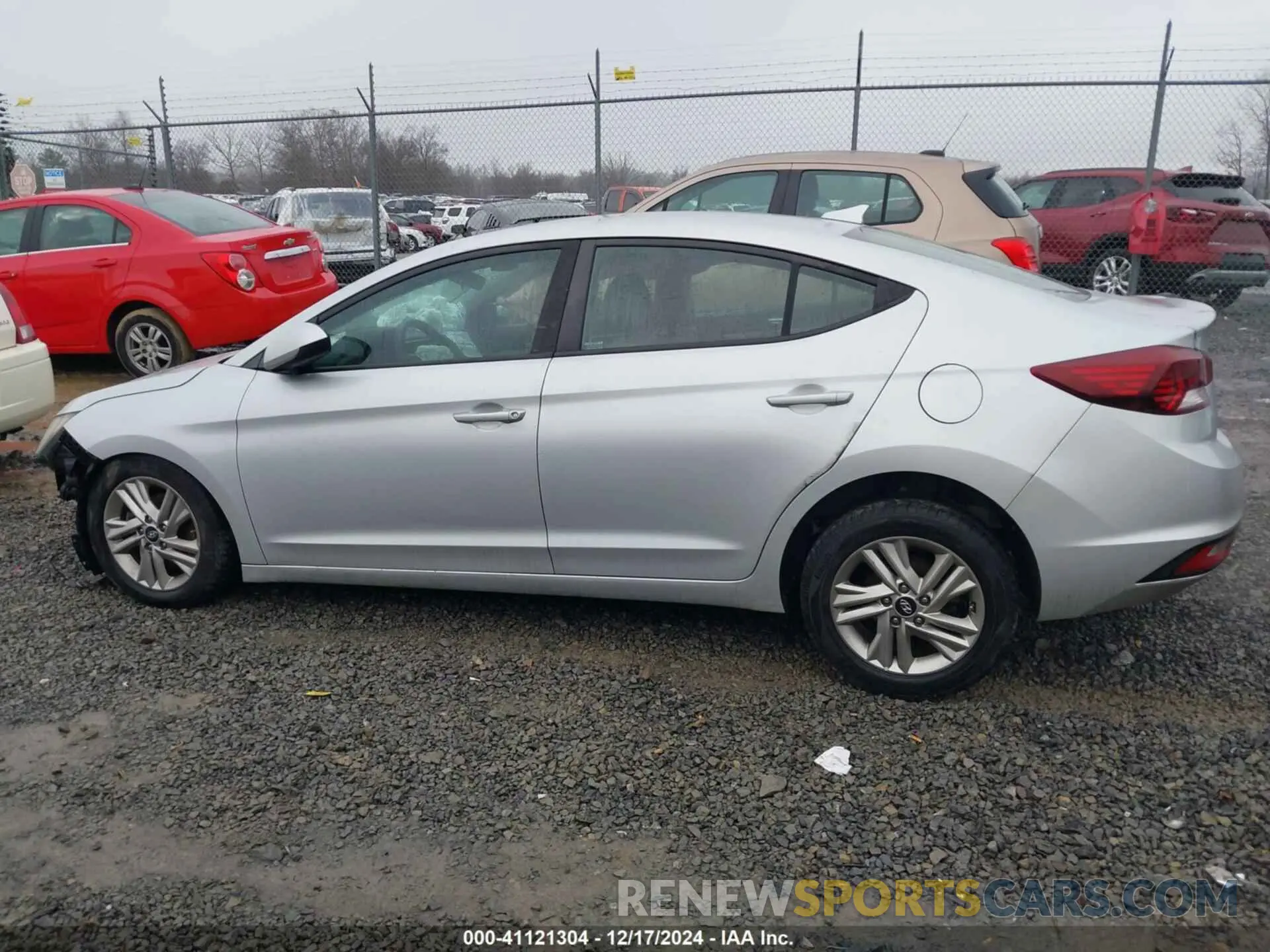 15 fotografías del automóvil dañado 5NPD84LFXLH508775 HYUNDAI ELANTRA 2020