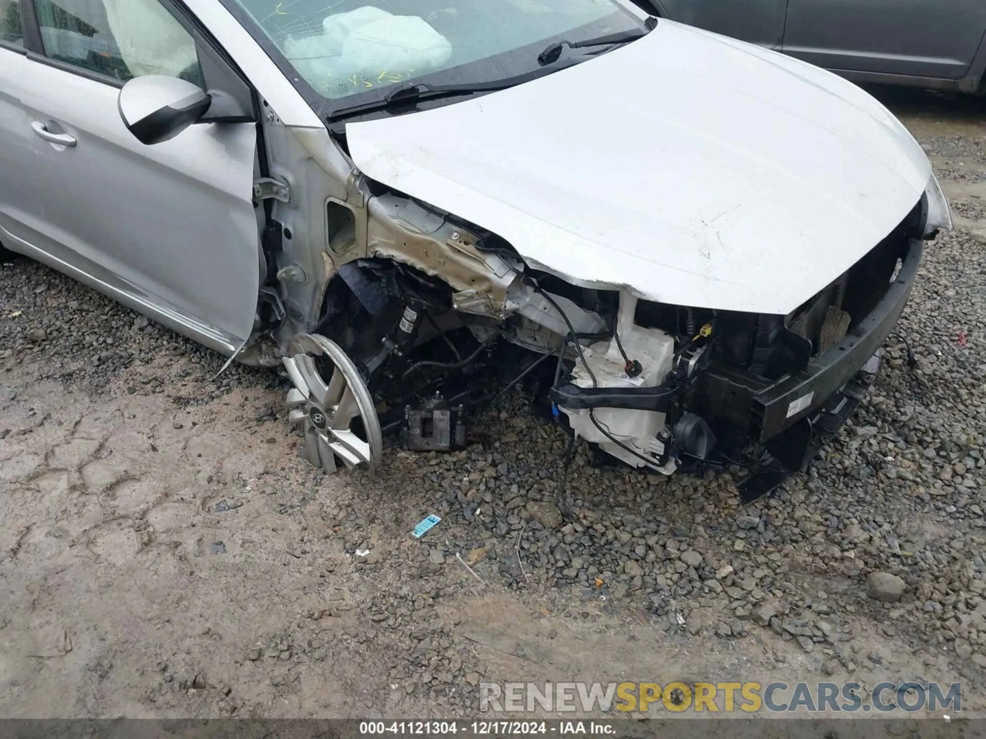 6 fotografías del automóvil dañado 5NPD84LFXLH508775 HYUNDAI ELANTRA 2020