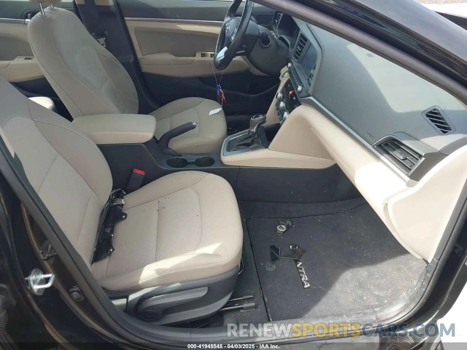 5 fotografías del automóvil dañado 5NPD84LFXLH510395 HYUNDAI ELANTRA 2020