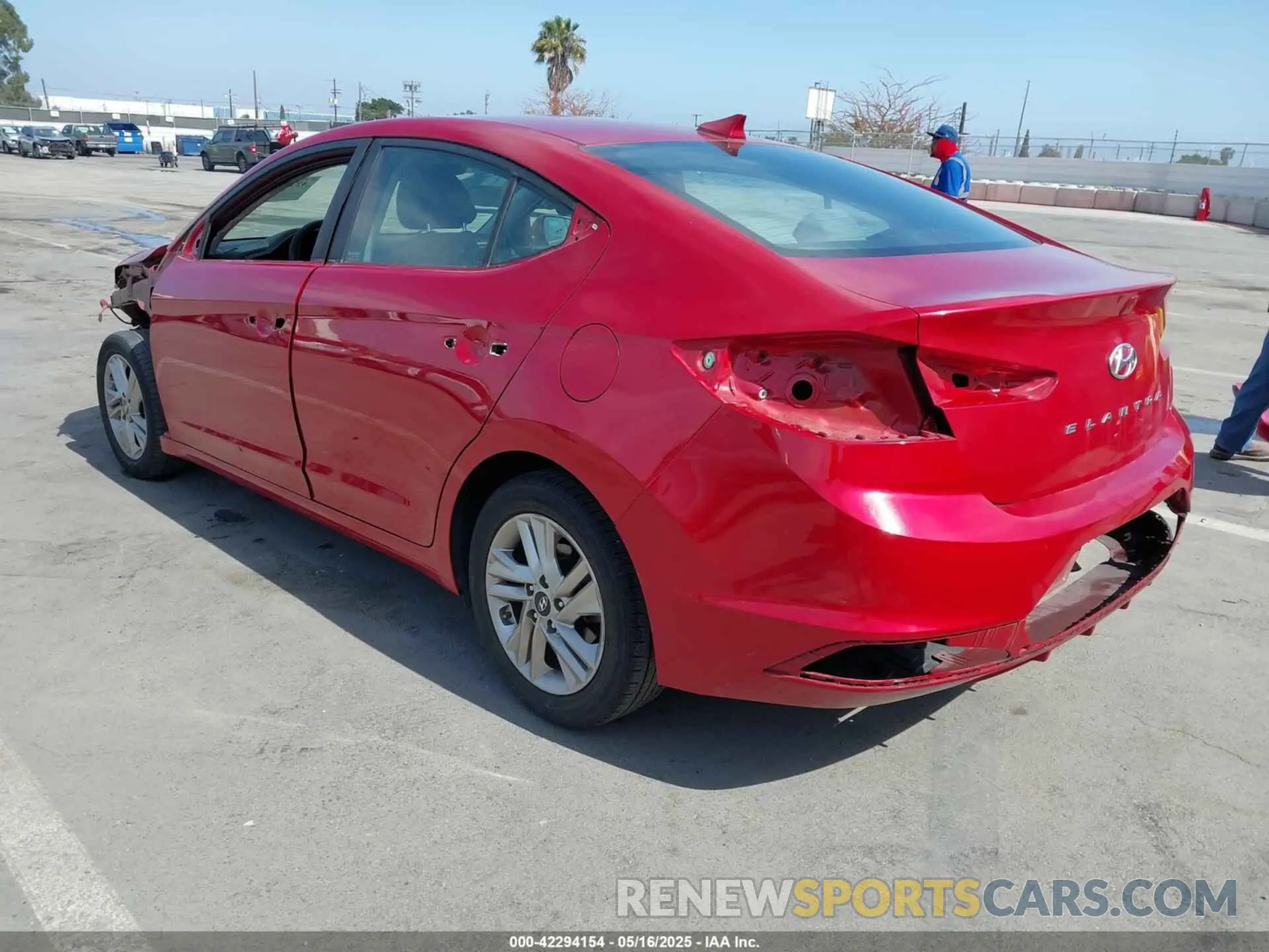 3 fotografías del automóvil dañado 5NPD84LFXLH513927 HYUNDAI ELANTRA 2020