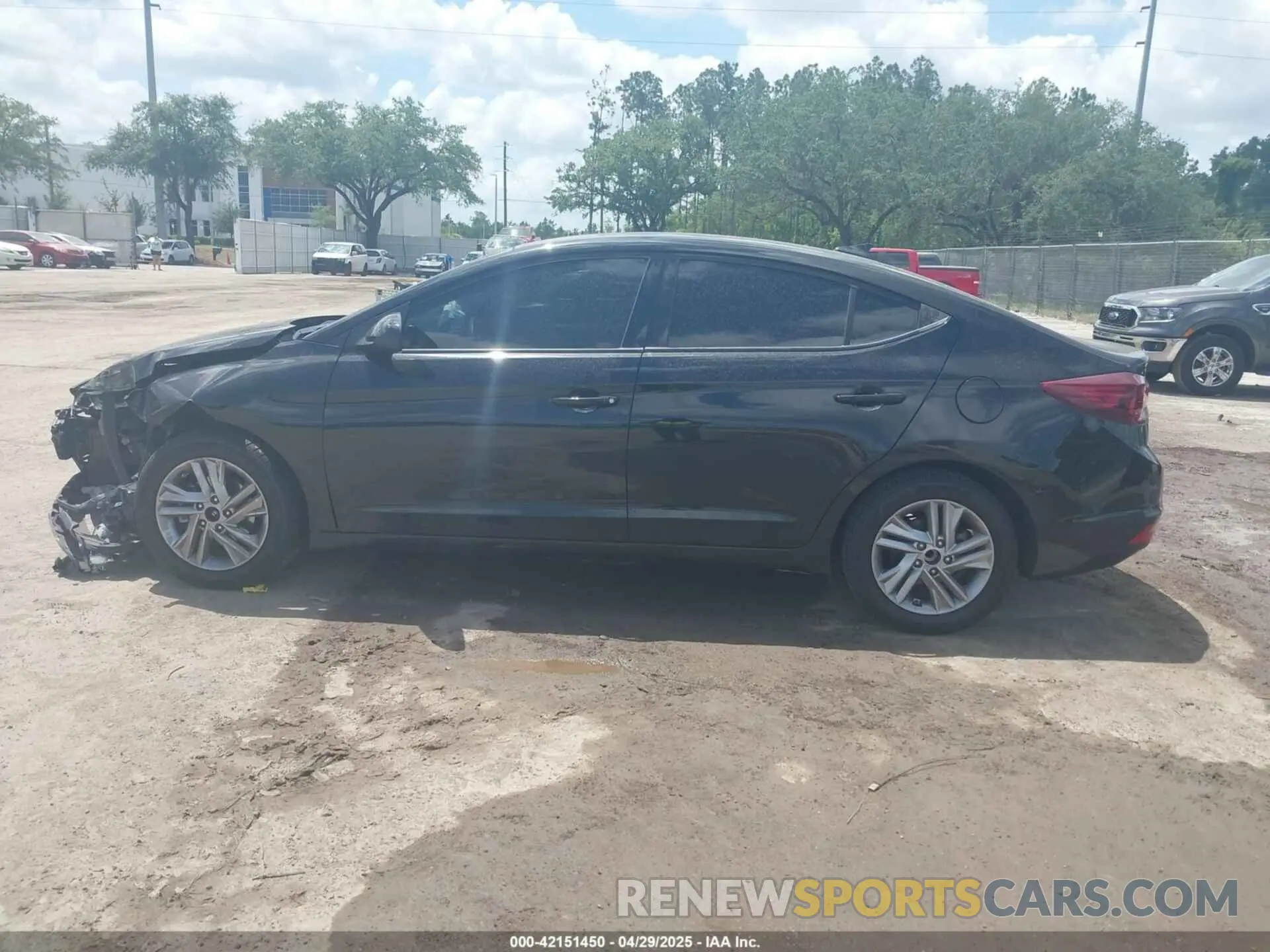 14 fotografías del automóvil dañado 5NPD84LFXLH528511 HYUNDAI ELANTRA 2020