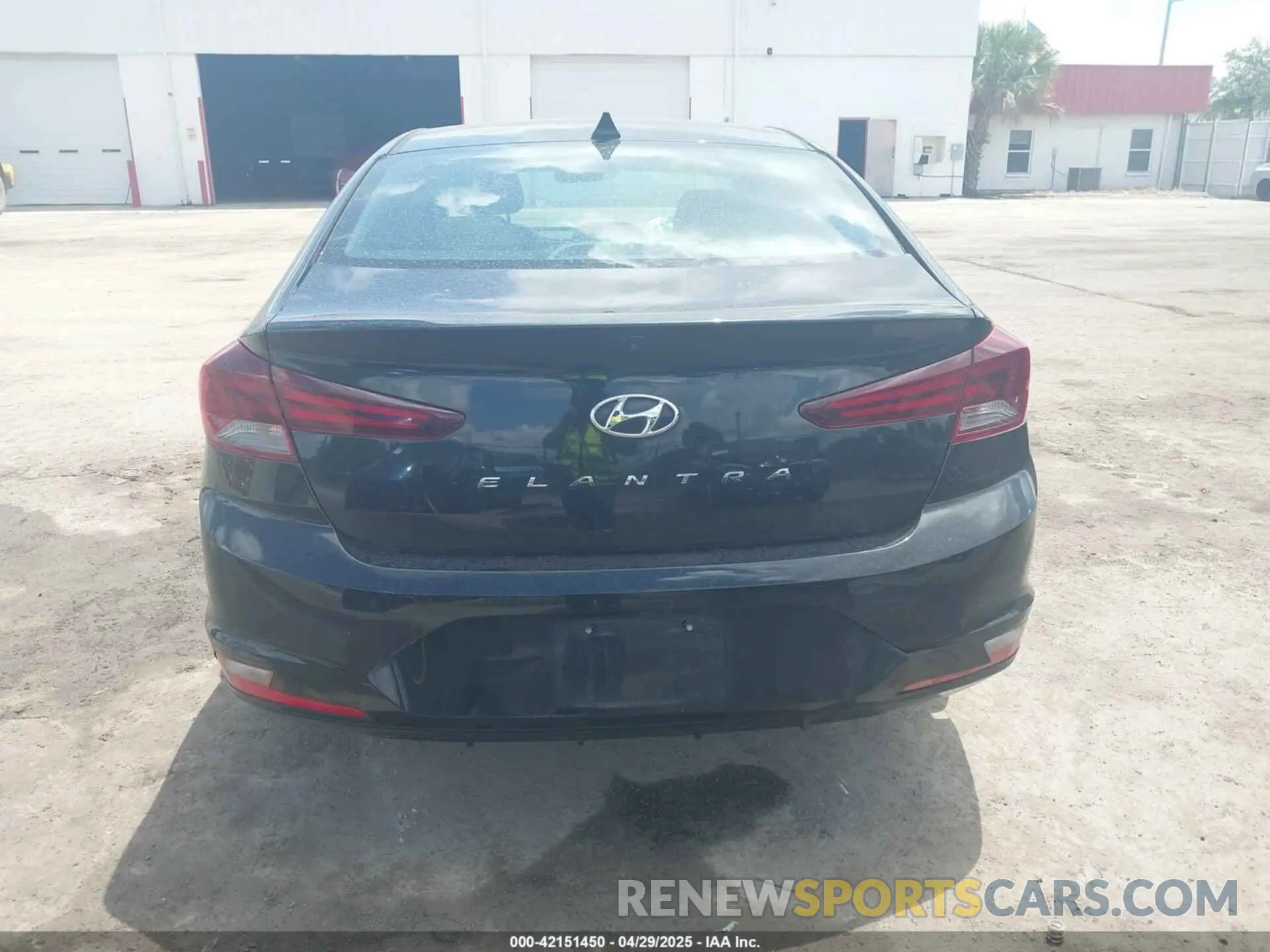 16 fotografías del automóvil dañado 5NPD84LFXLH528511 HYUNDAI ELANTRA 2020