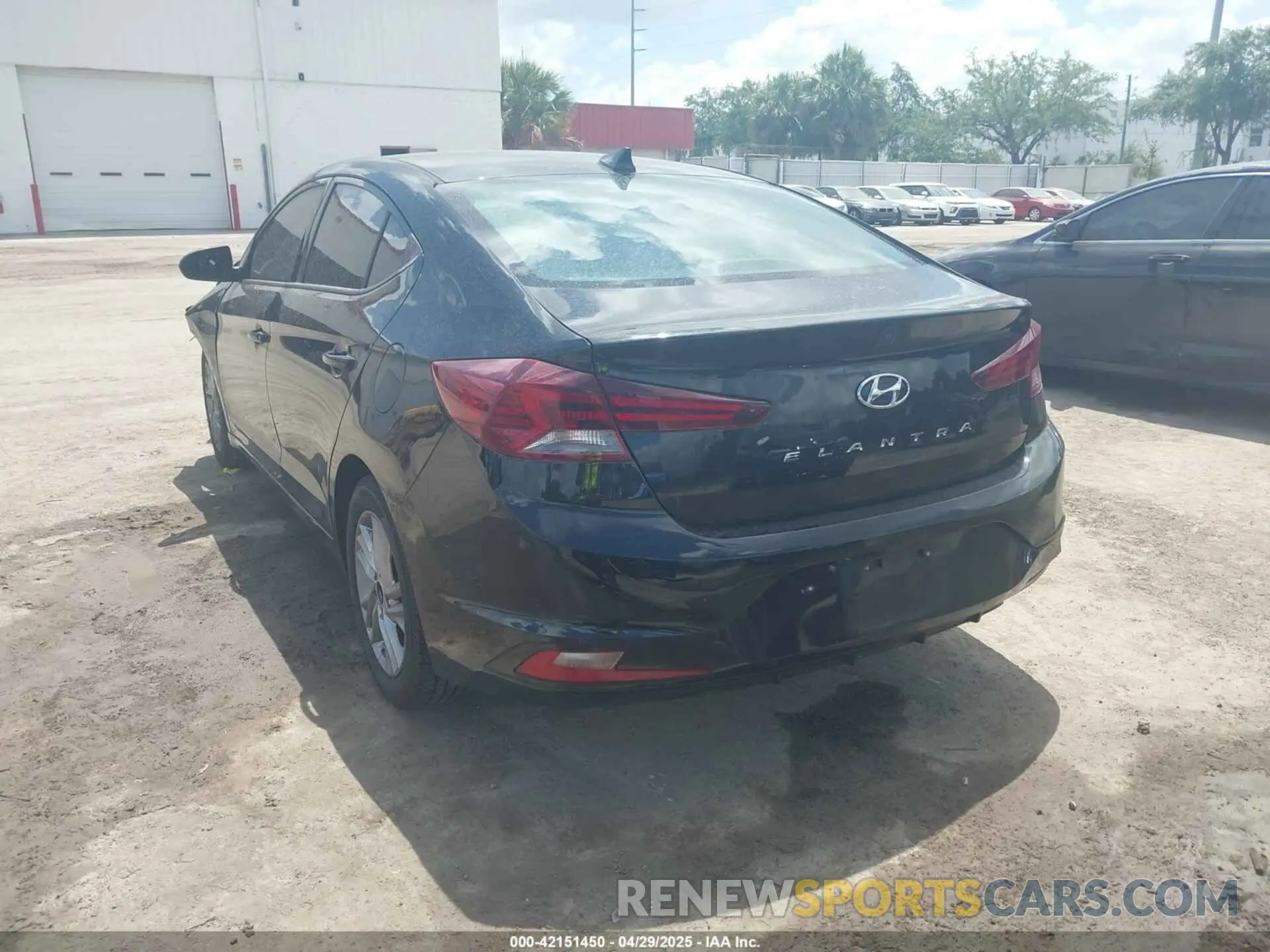 3 fotografías del automóvil dañado 5NPD84LFXLH528511 HYUNDAI ELANTRA 2020