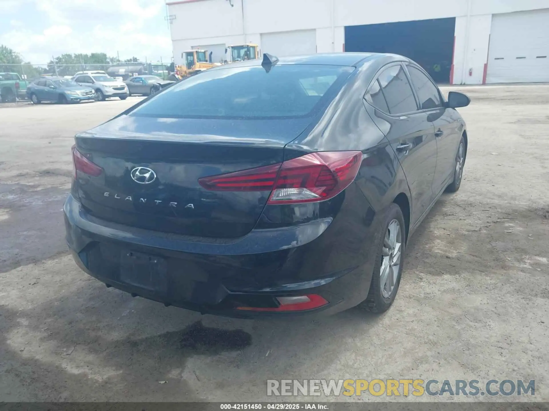 4 fotografías del automóvil dañado 5NPD84LFXLH528511 HYUNDAI ELANTRA 2020