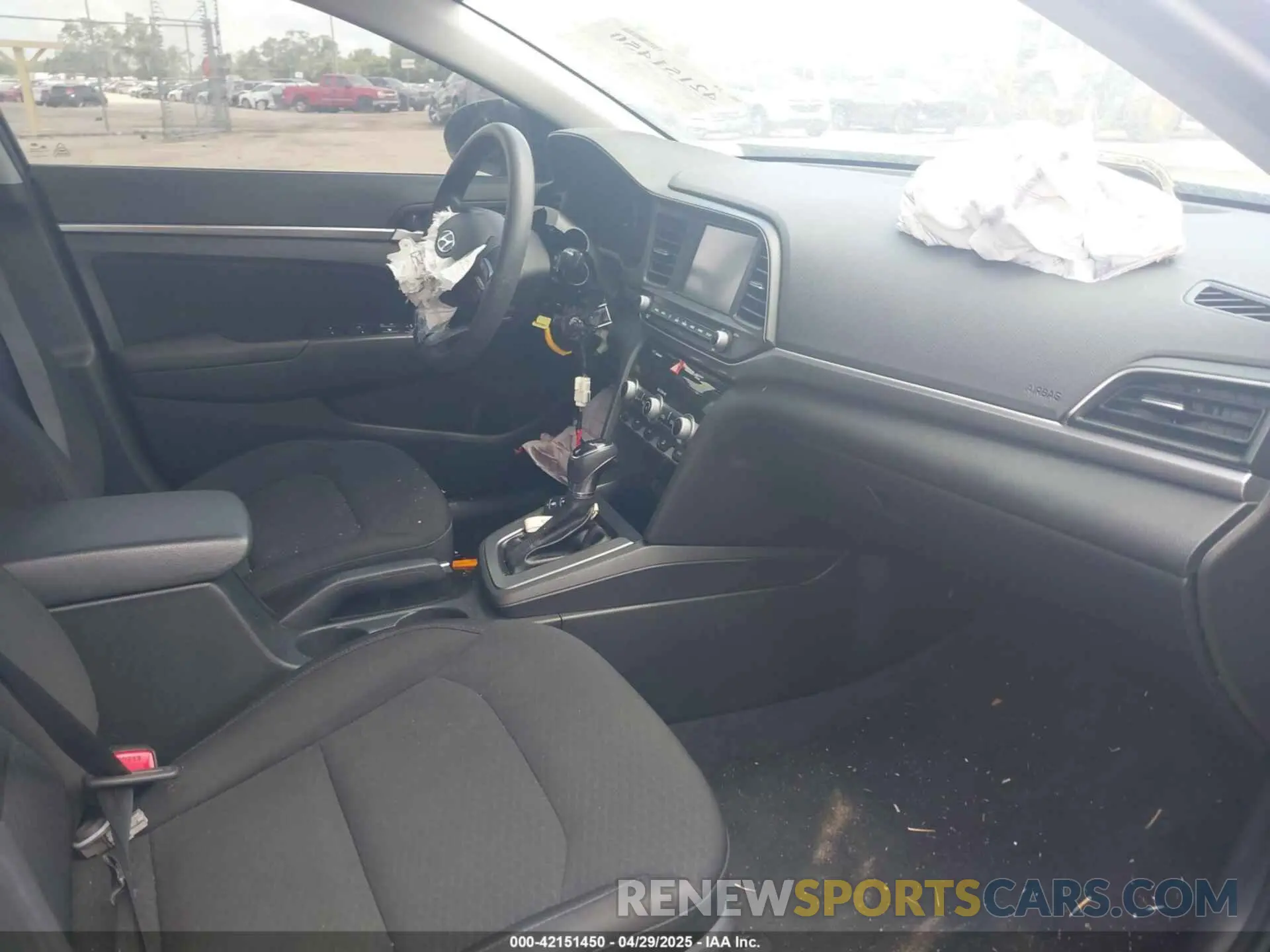 5 fotografías del automóvil dañado 5NPD84LFXLH528511 HYUNDAI ELANTRA 2020