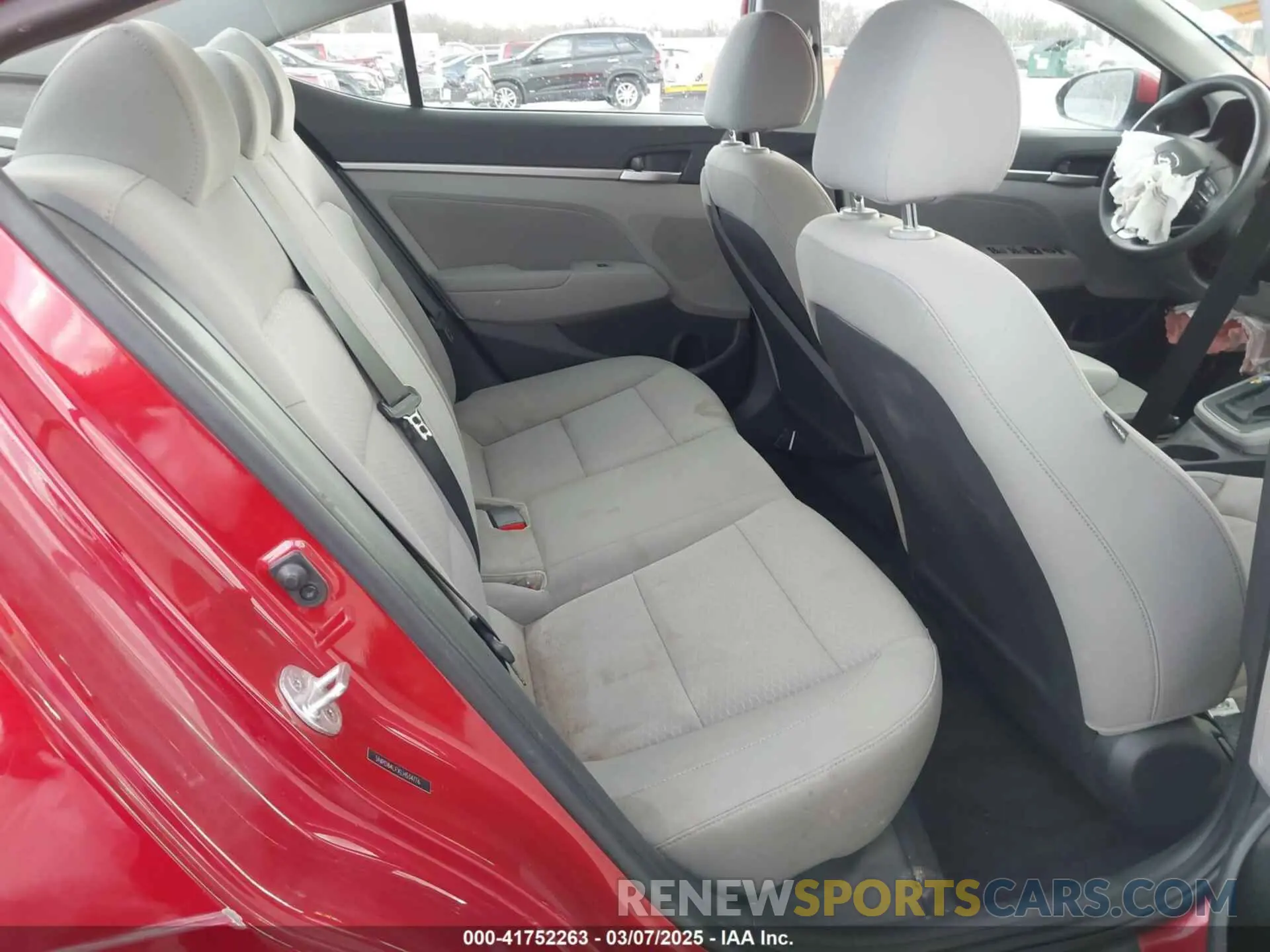8 fotografías del automóvil dañado 5NPD84LFXLH534776 HYUNDAI ELANTRA 2020