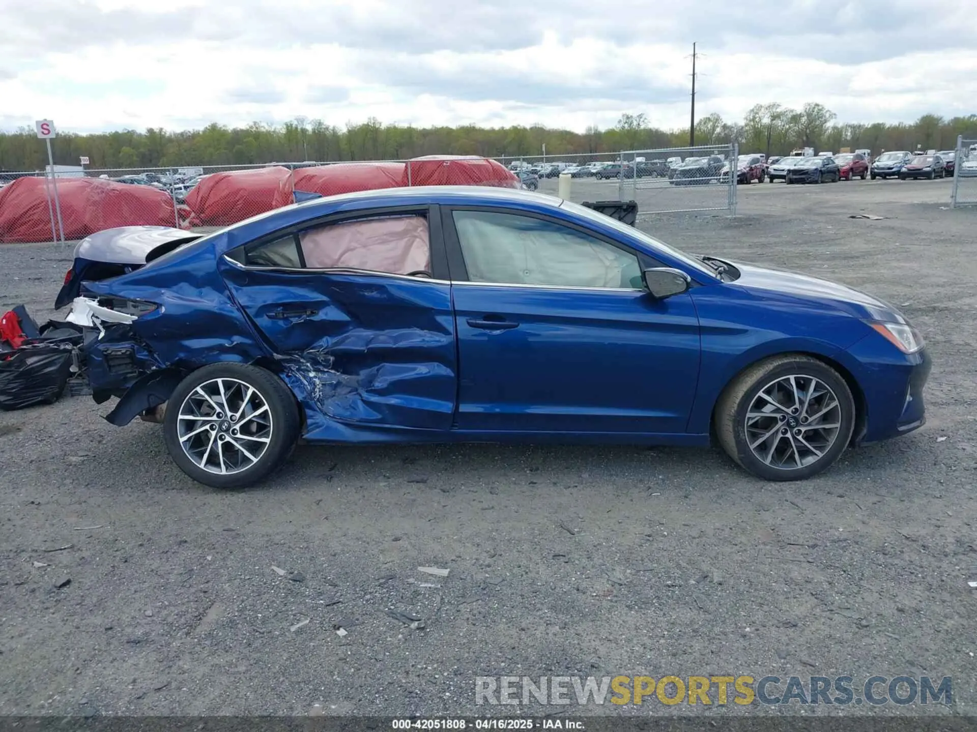 14 fotografías del automóvil dañado 5NPD84LFXLH537113 HYUNDAI ELANTRA 2020