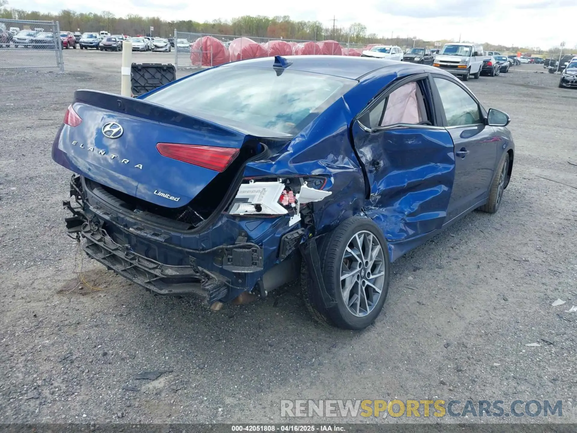 4 fotografías del automóvil dañado 5NPD84LFXLH537113 HYUNDAI ELANTRA 2020