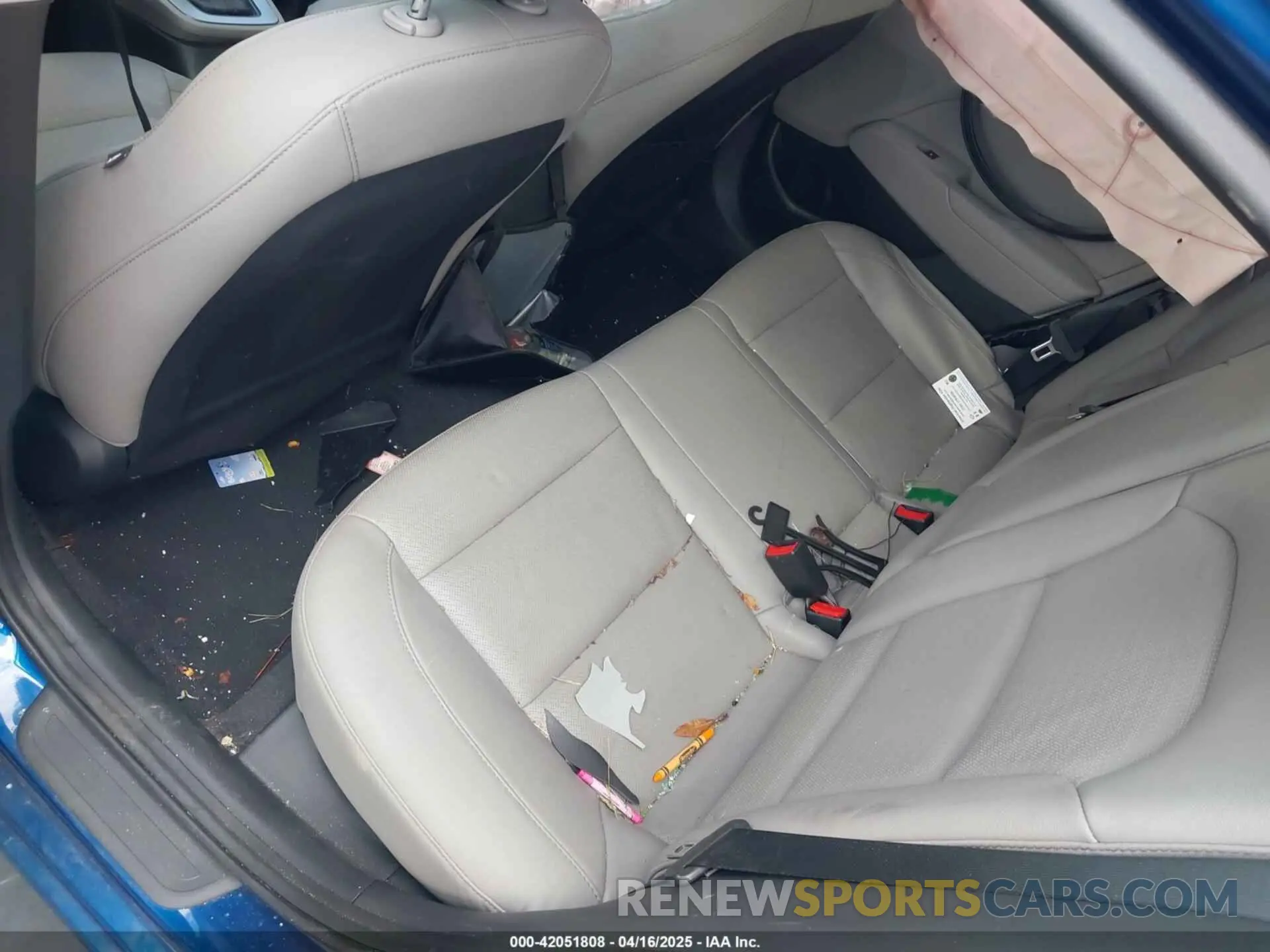 8 fotografías del automóvil dañado 5NPD84LFXLH537113 HYUNDAI ELANTRA 2020