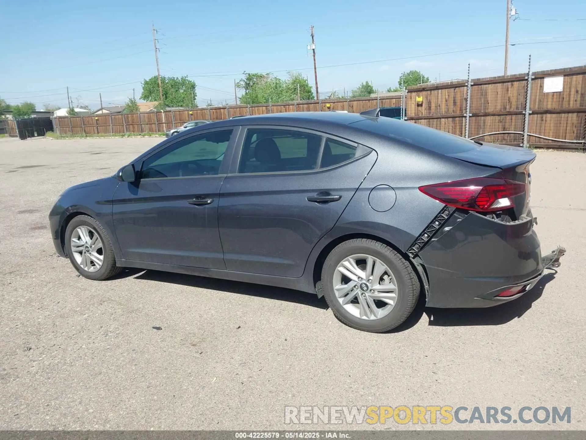 14 fotografías del automóvil dañado 5NPD84LFXLH561461 HYUNDAI ELANTRA 2020