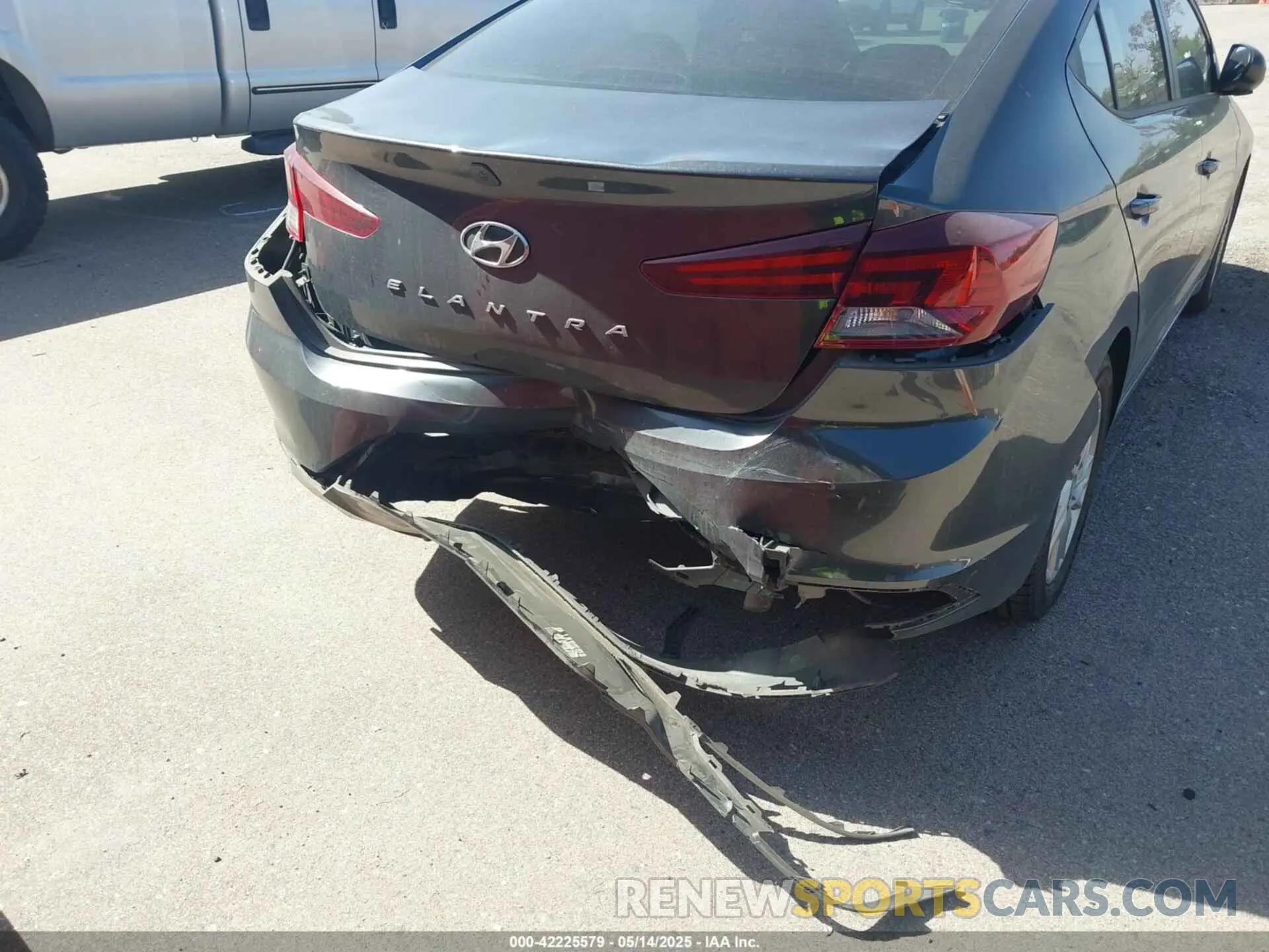 6 fotografías del automóvil dañado 5NPD84LFXLH561461 HYUNDAI ELANTRA 2020