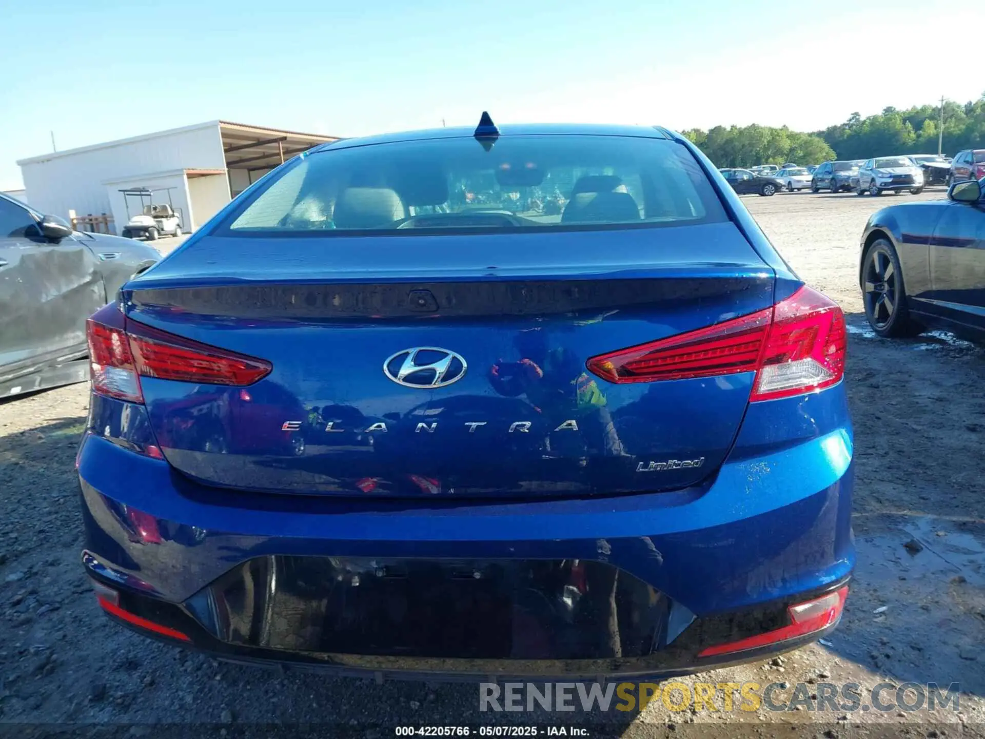 16 fotografías del automóvil dañado 5NPD84LFXLH566501 HYUNDAI ELANTRA 2020