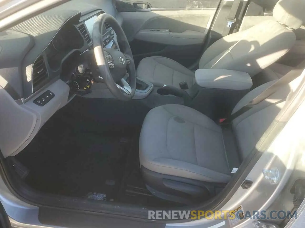 7 fotografías del automóvil dañado 5NPD84LFXLH569981 HYUNDAI ELANTRA 2020