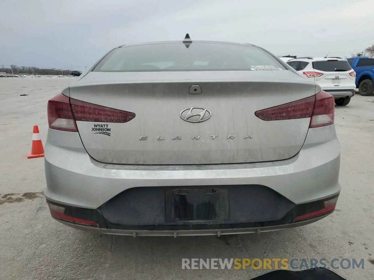 6 fotografías del automóvil dañado 5NPD84LFXLH576106 HYUNDAI ELANTRA 2020