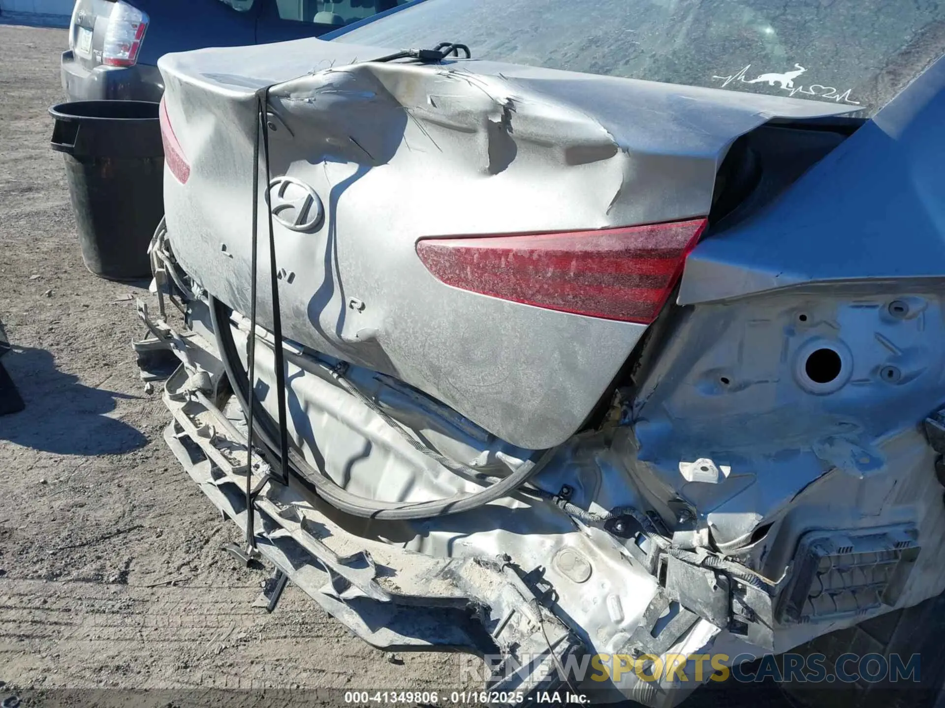 19 fotografías del automóvil dañado 5NPD84LFXLH580401 HYUNDAI ELANTRA 2020