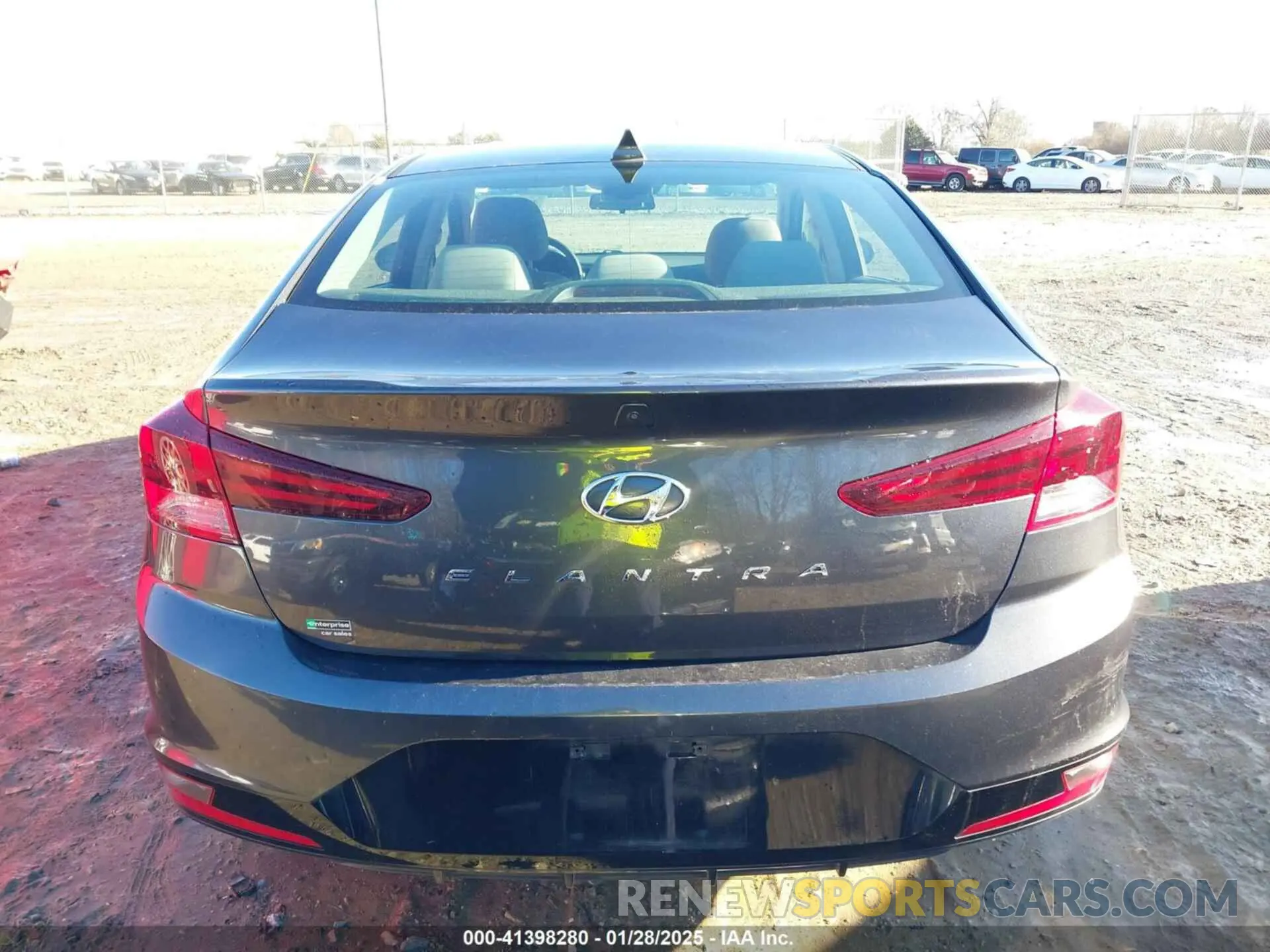 16 fotografías del automóvil dañado 5NPD84LFXLH582424 HYUNDAI ELANTRA 2020
