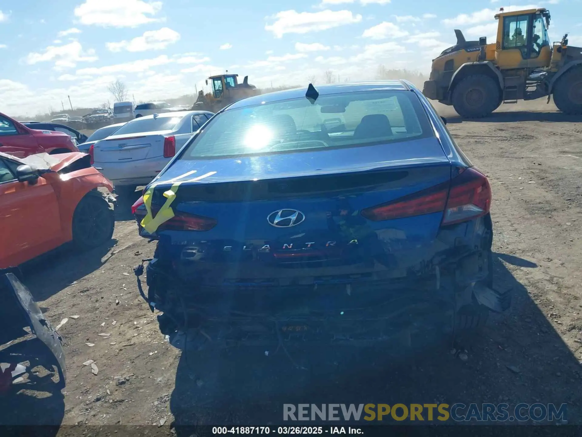 17 fotografías del automóvil dañado 5NPD84LFXLH583556 HYUNDAI ELANTRA 2020