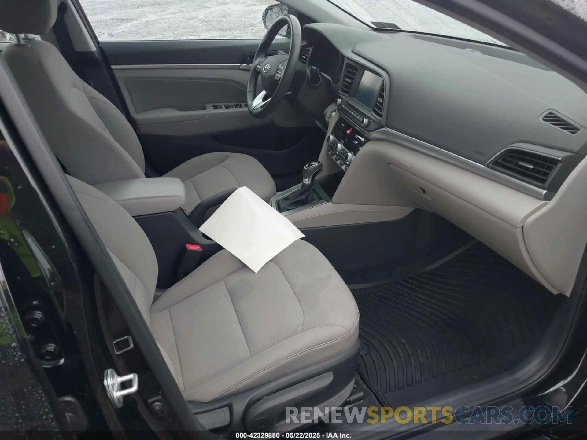 5 fotografías del automóvil dañado 5NPD84LFXLH592032 HYUNDAI ELANTRA 2020