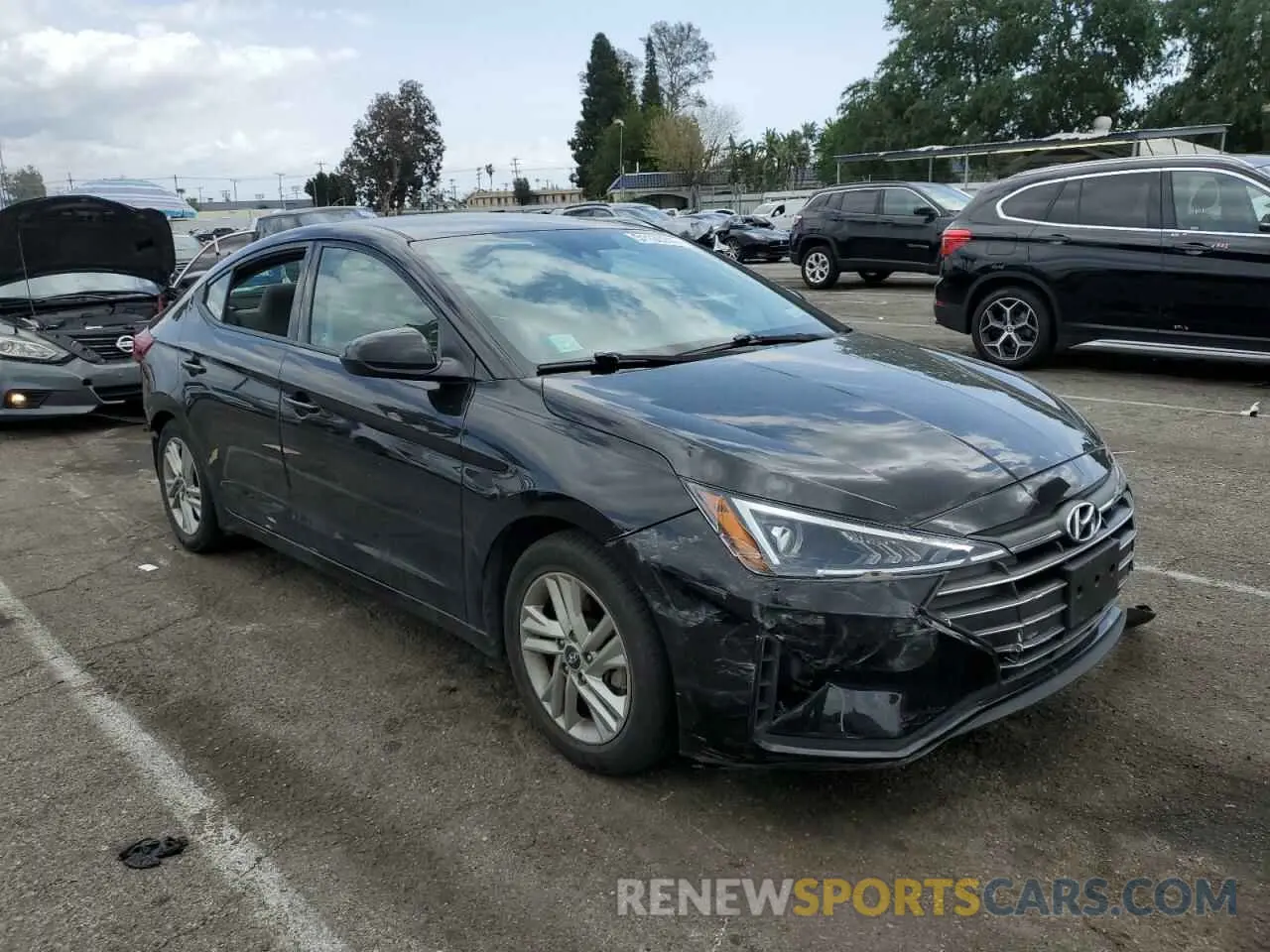 4 fotografías del automóvil dañado 5NPD84LFXLH610125 HYUNDAI ELANTRA 2020