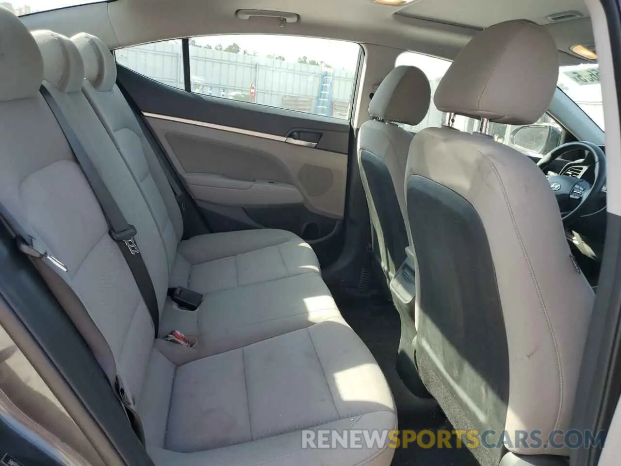 10 fotografías del automóvil dañado 5NPD84LFXLH618452 HYUNDAI ELANTRA 2020