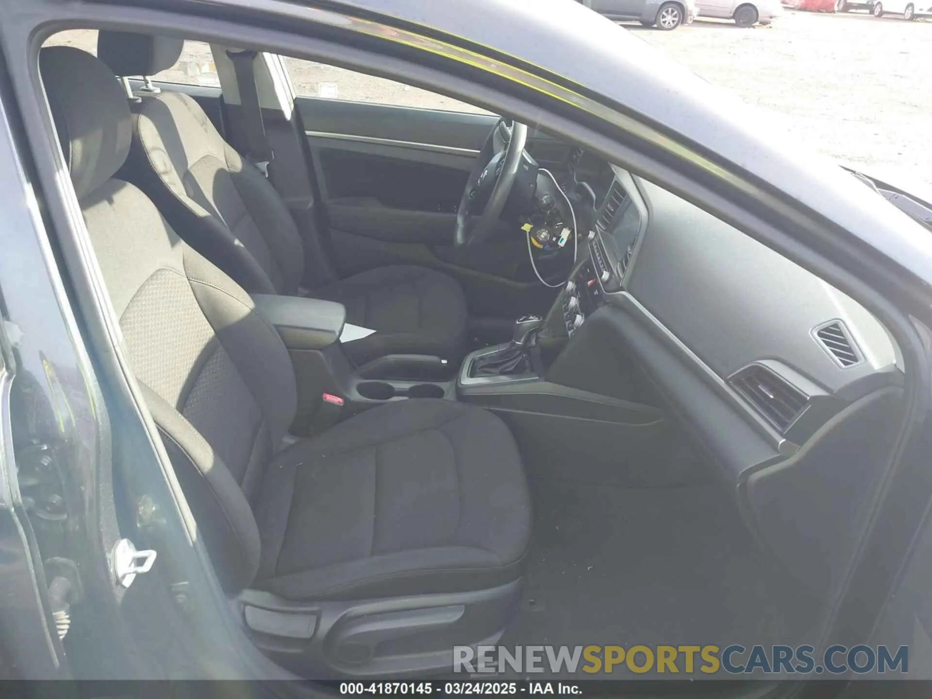5 fotografías del automóvil dañado 5NPD84LFXLH630309 HYUNDAI ELANTRA 2020