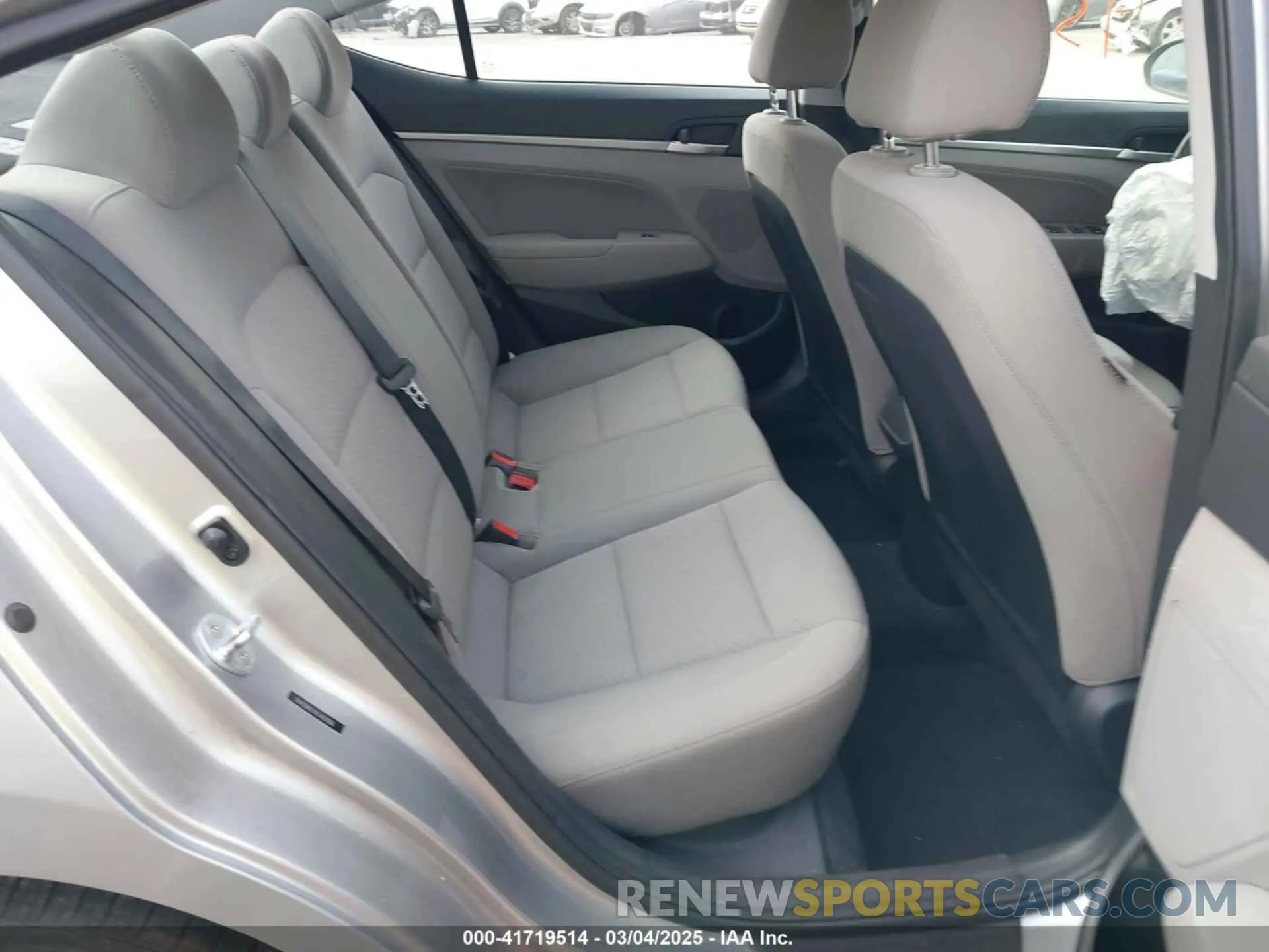8 fotografías del automóvil dañado 5NPD84LFXLH631086 HYUNDAI ELANTRA 2020
