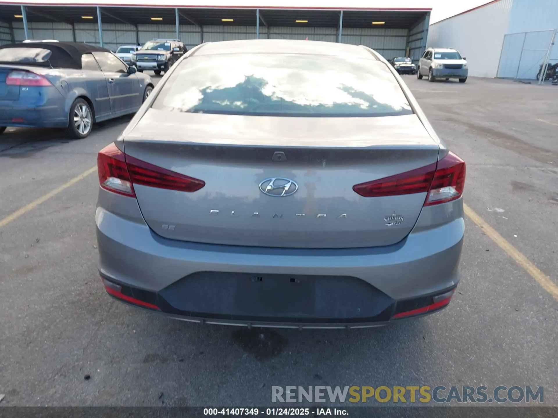 16 fotografías del automóvil dañado KMHD74LF0LU915539 HYUNDAI ELANTRA 2020