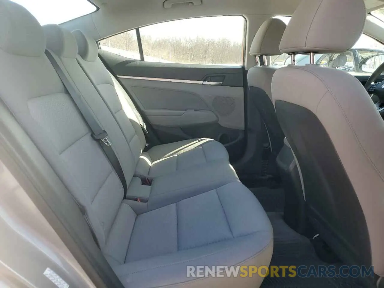 10 fotografías del automóvil dañado KMHD74LF0LU951571 HYUNDAI ELANTRA 2020