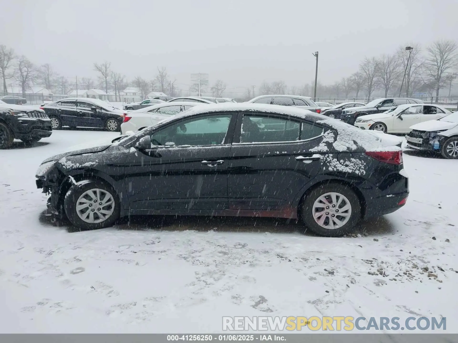 13 fotografías del automóvil dañado KMHD74LF1LU062892 HYUNDAI ELANTRA 2020