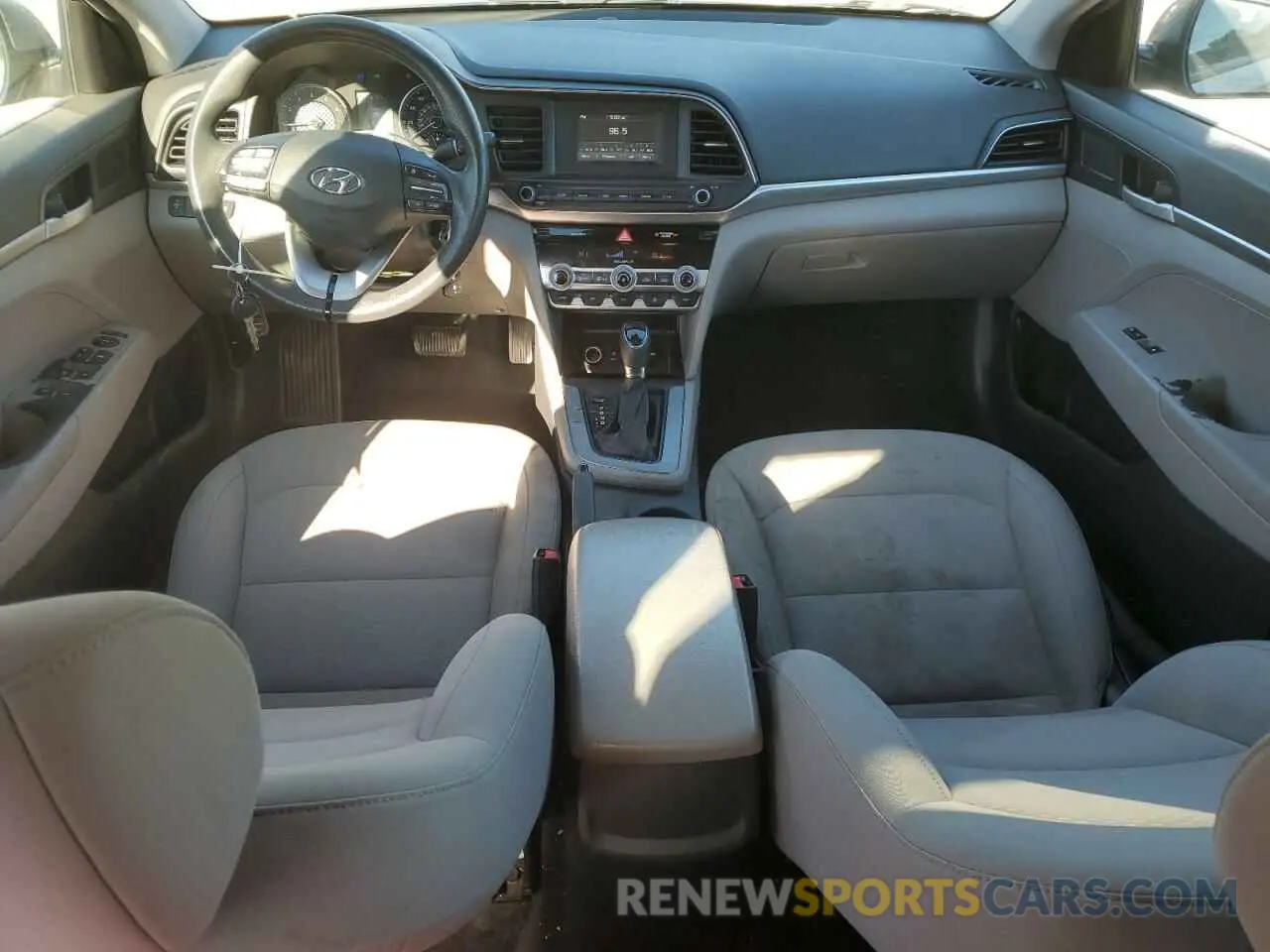8 fotografías del automóvil dañado KMHD74LF1LU902654 HYUNDAI ELANTRA 2020