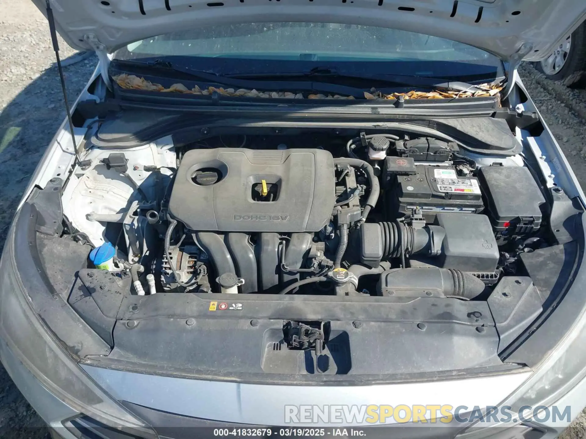 10 fotografías del automóvil dañado KMHD74LF1LU944323 HYUNDAI ELANTRA 2020