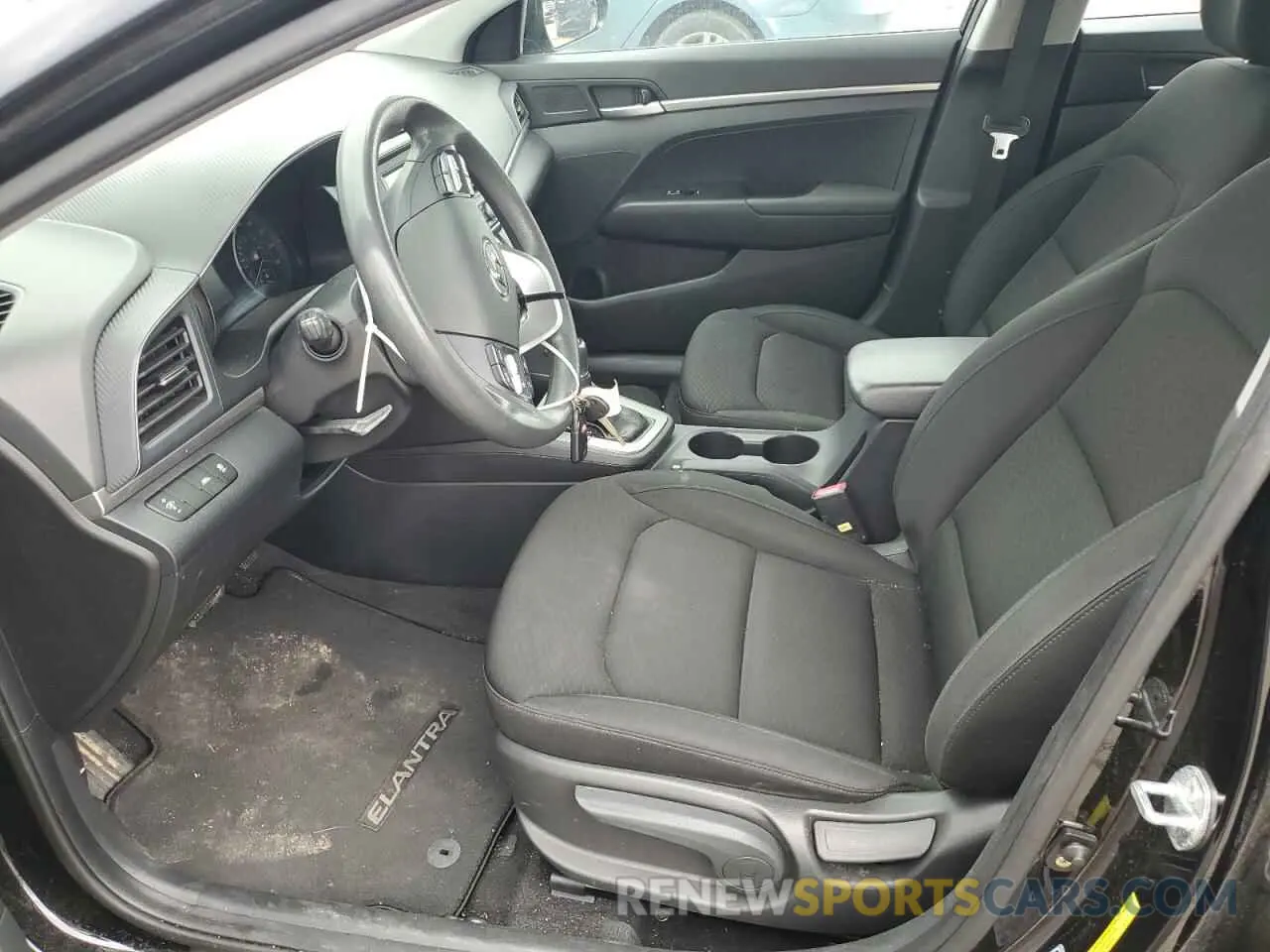 7 fotografías del automóvil dañado KMHD74LF3LU897117 HYUNDAI ELANTRA 2020