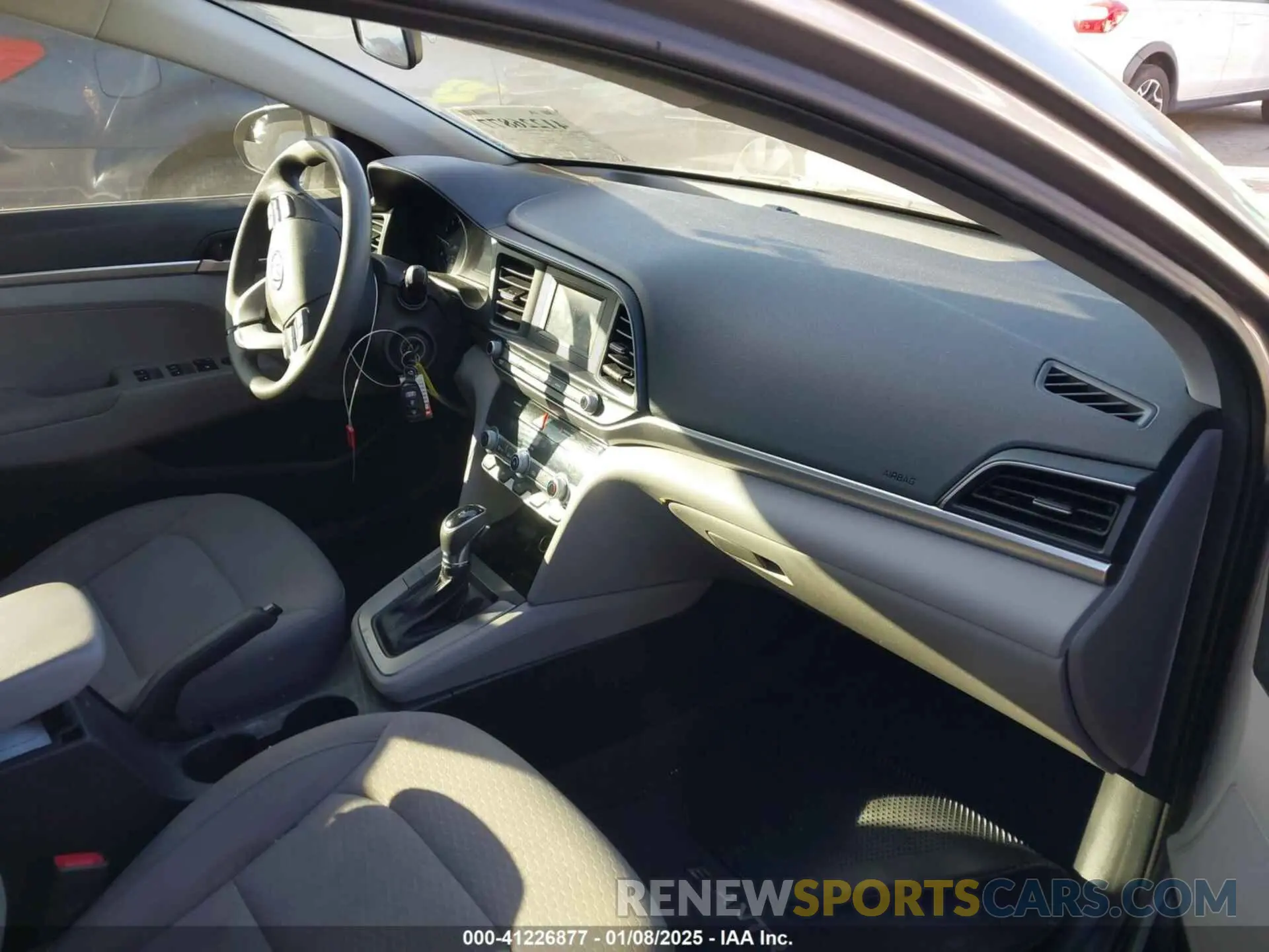5 fotografías del automóvil dañado KMHD74LF4LU092744 HYUNDAI ELANTRA 2020