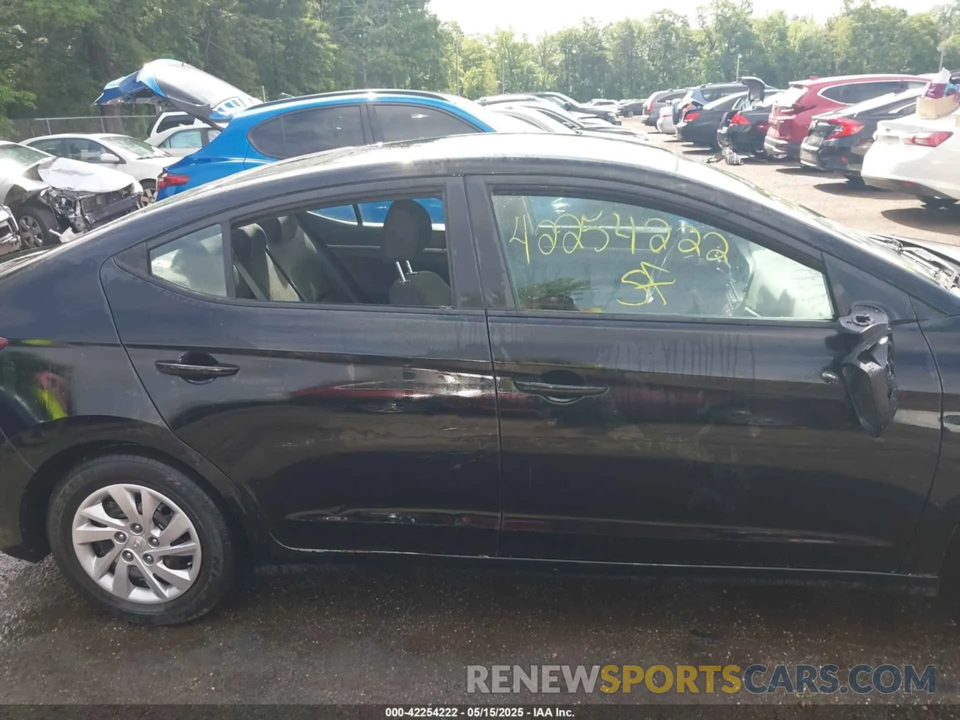 12 fotografías del automóvil dañado KMHD74LF4LU928830 HYUNDAI ELANTRA 2020