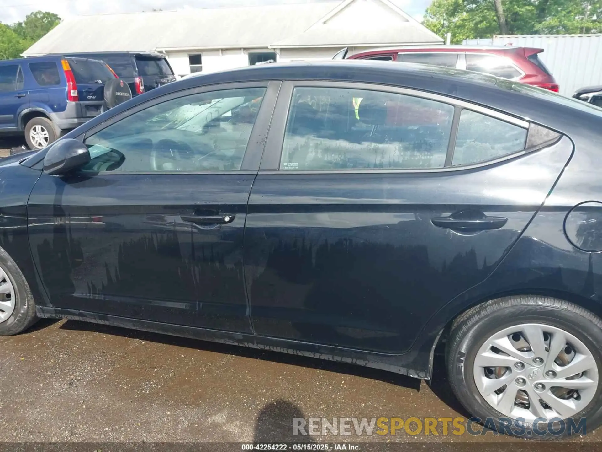 13 fotografías del automóvil dañado KMHD74LF4LU928830 HYUNDAI ELANTRA 2020