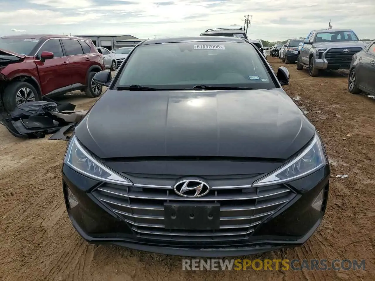 5 fotografías del automóvil dañado KMHD74LF4LU944140 HYUNDAI ELANTRA 2020