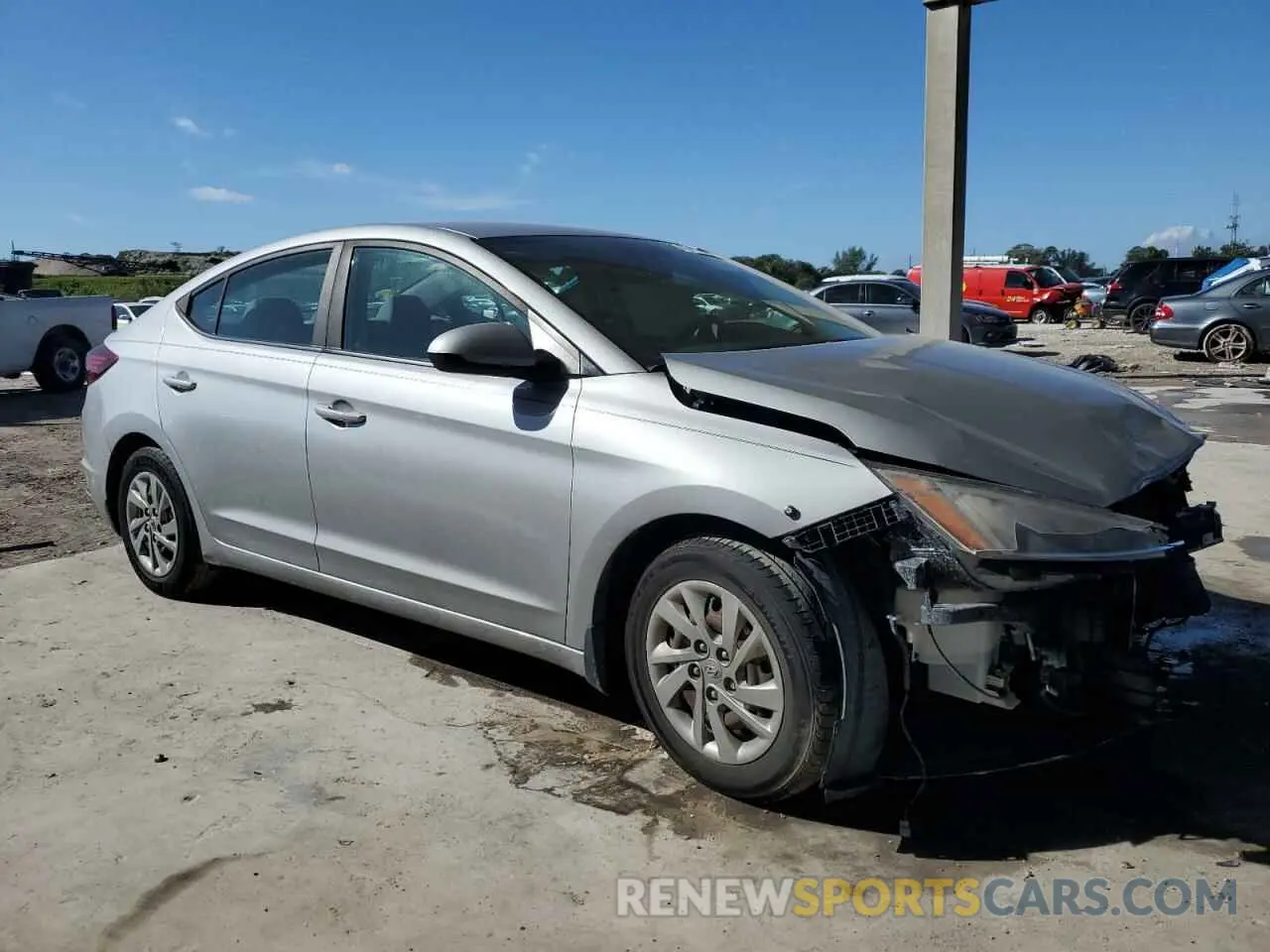 4 fotografías del automóvil dañado KMHD74LF5LU926939 HYUNDAI ELANTRA 2020