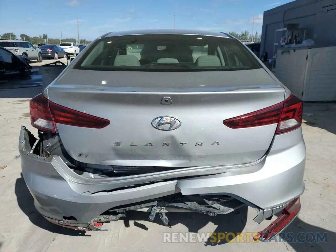 6 fotografías del automóvil dañado KMHD74LF5LU926939 HYUNDAI ELANTRA 2020