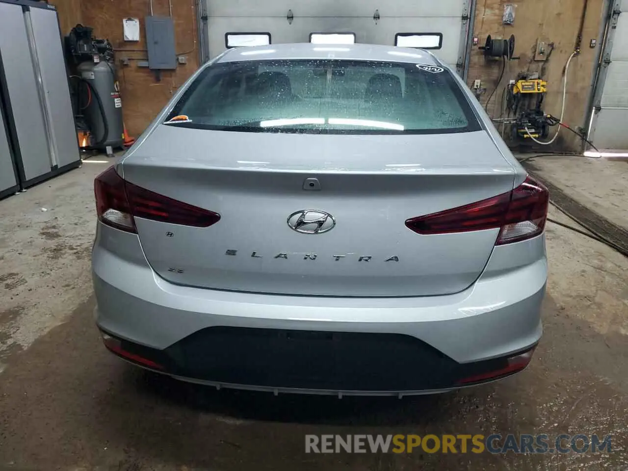 6 fotografías del automóvil dañado KMHD74LF5LU950741 HYUNDAI ELANTRA 2020