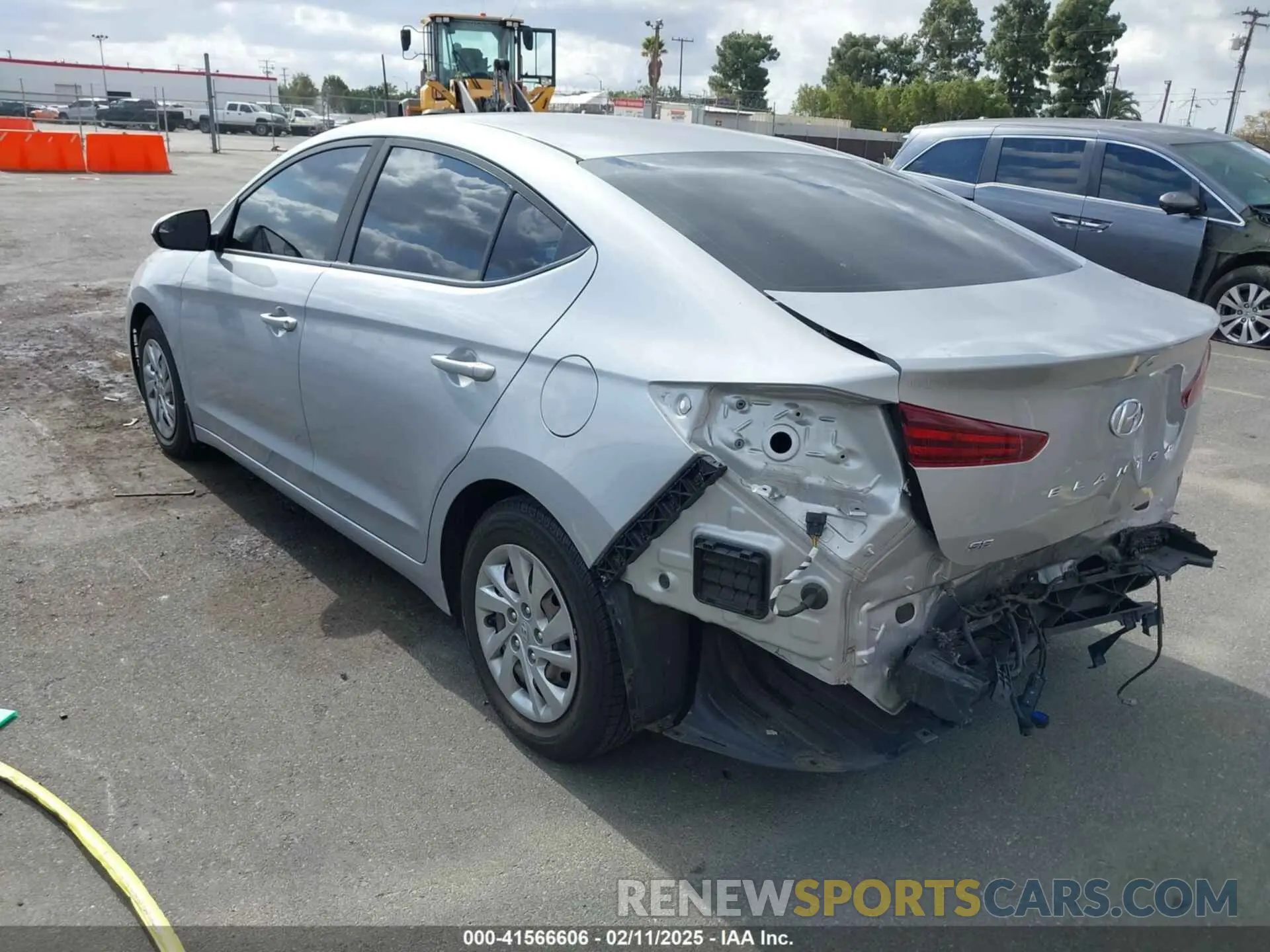 3 fotografías del automóvil dañado KMHD74LF5LU970360 HYUNDAI ELANTRA 2020