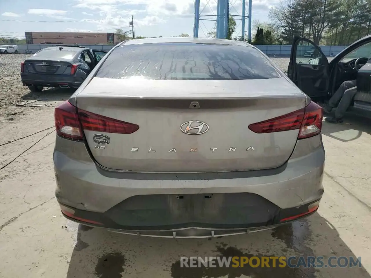 6 fotografías del automóvil dañado KMHD74LF6LU943894 HYUNDAI ELANTRA 2020