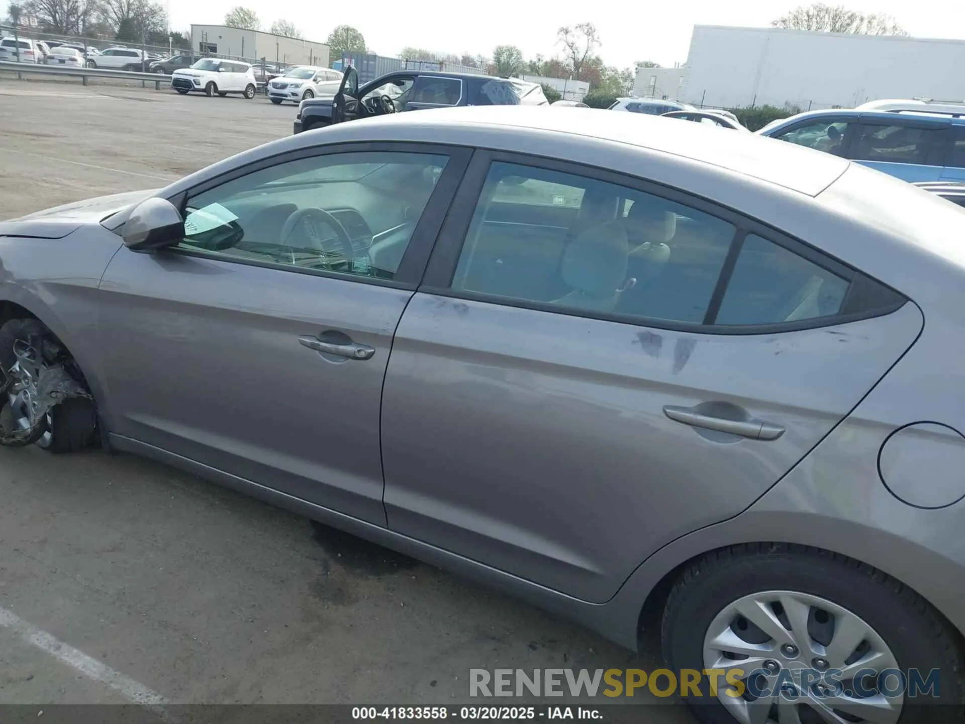 13 fotografías del automóvil dañado KMHD74LF6LU995588 HYUNDAI ELANTRA 2020