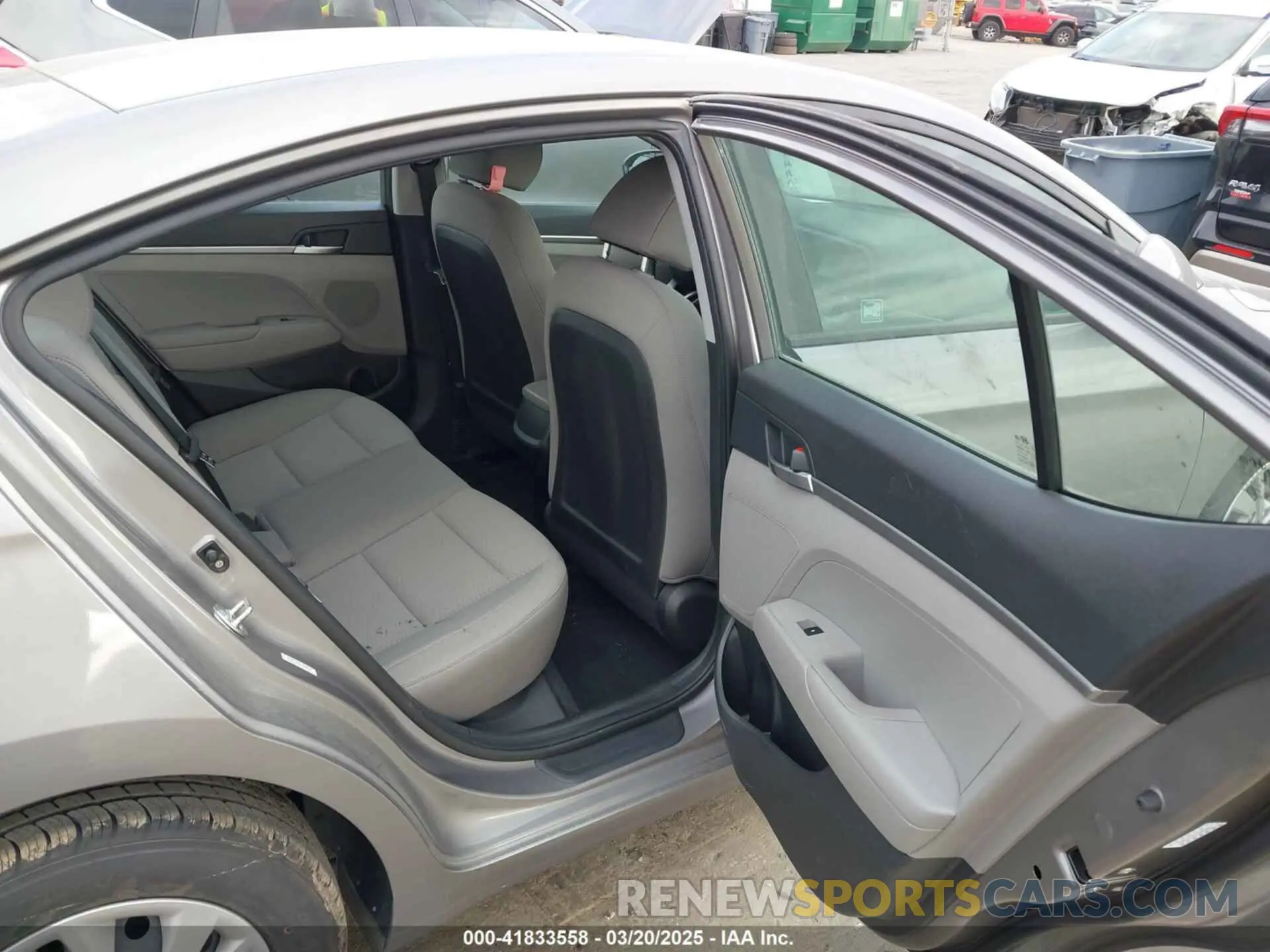 8 fotografías del automóvil dañado KMHD74LF6LU995588 HYUNDAI ELANTRA 2020