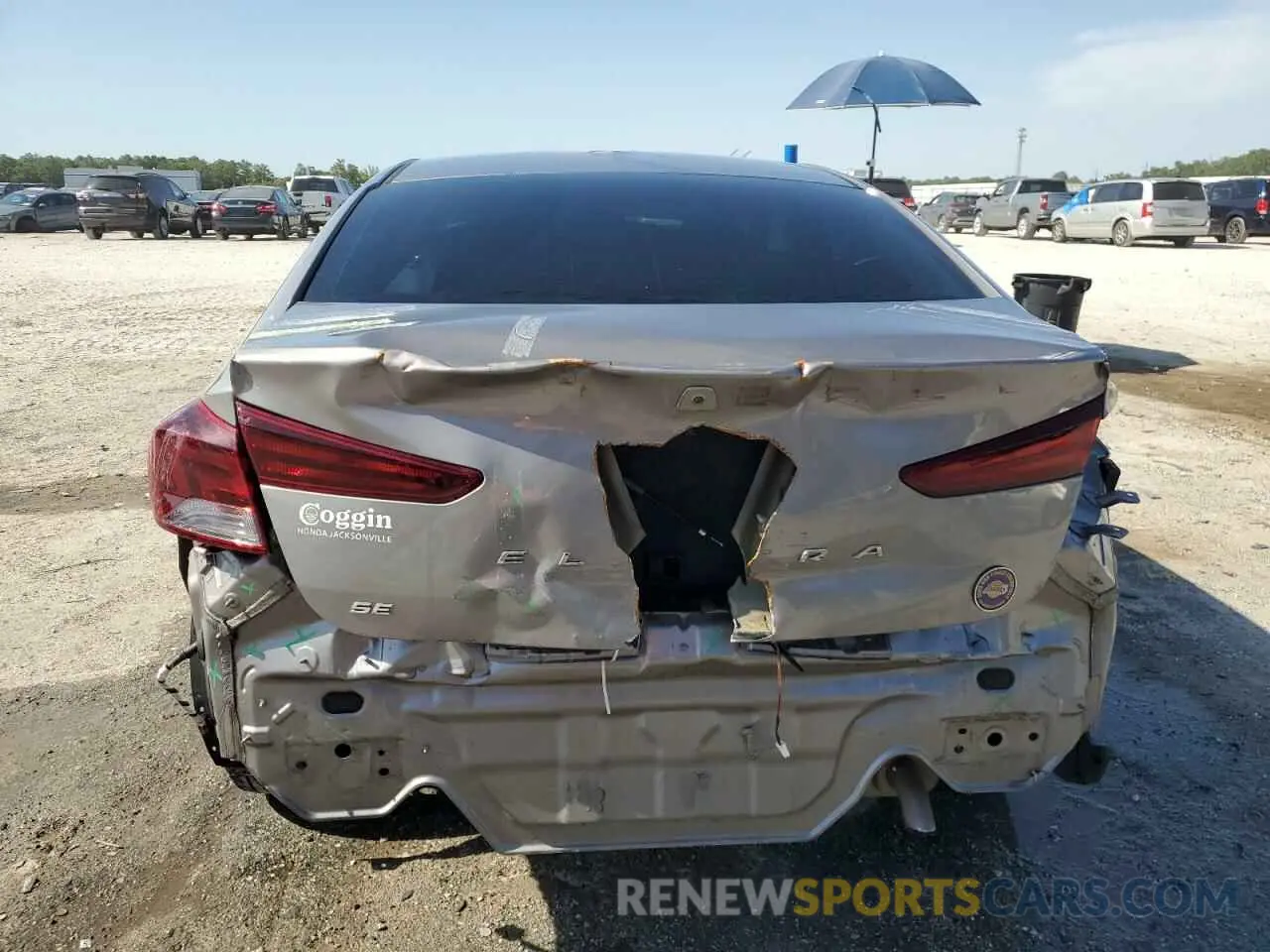 6 fotografías del automóvil dañado KMHD74LF7LU105423 HYUNDAI ELANTRA 2020