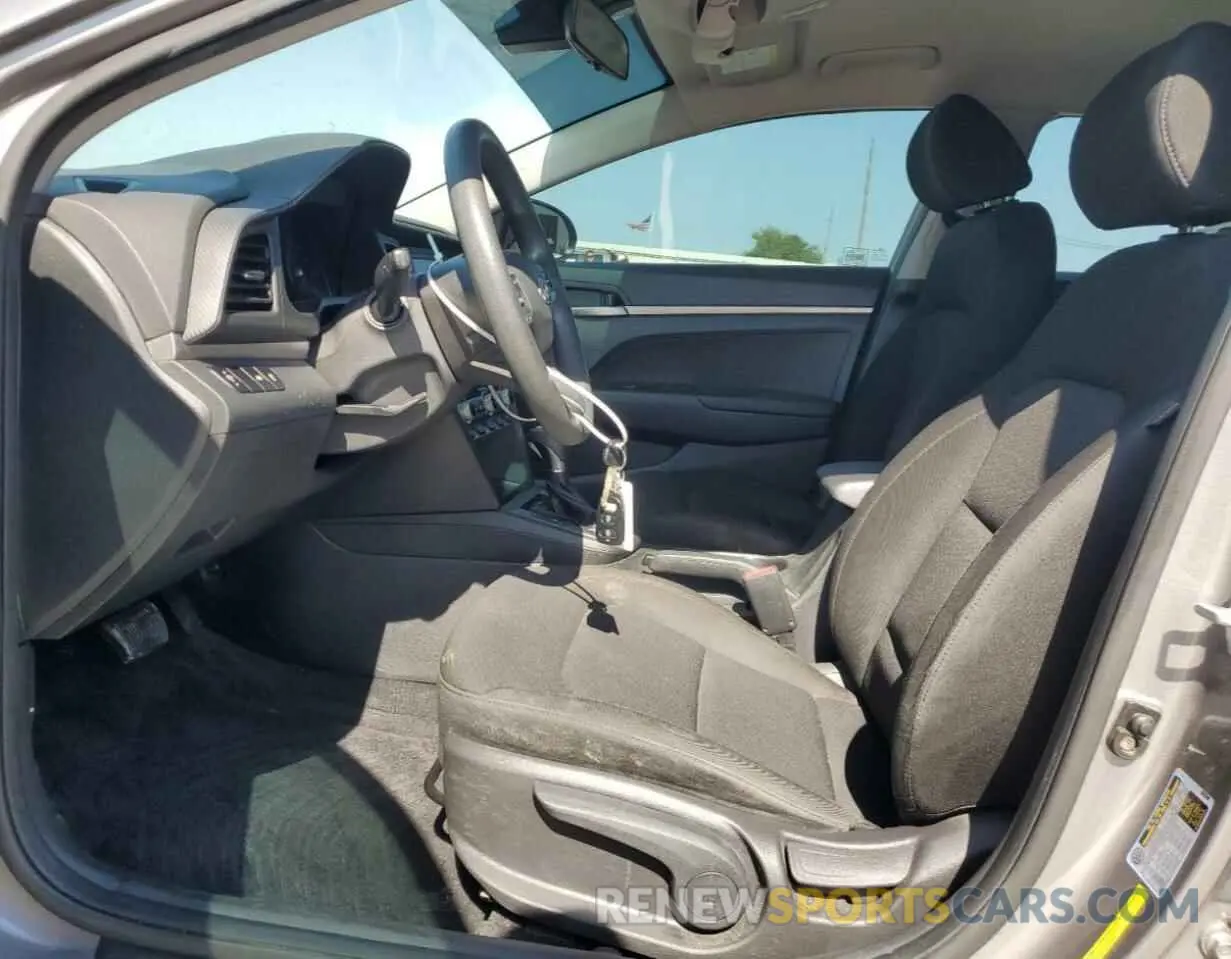 7 fotografías del automóvil dañado KMHD74LF7LU105423 HYUNDAI ELANTRA 2020