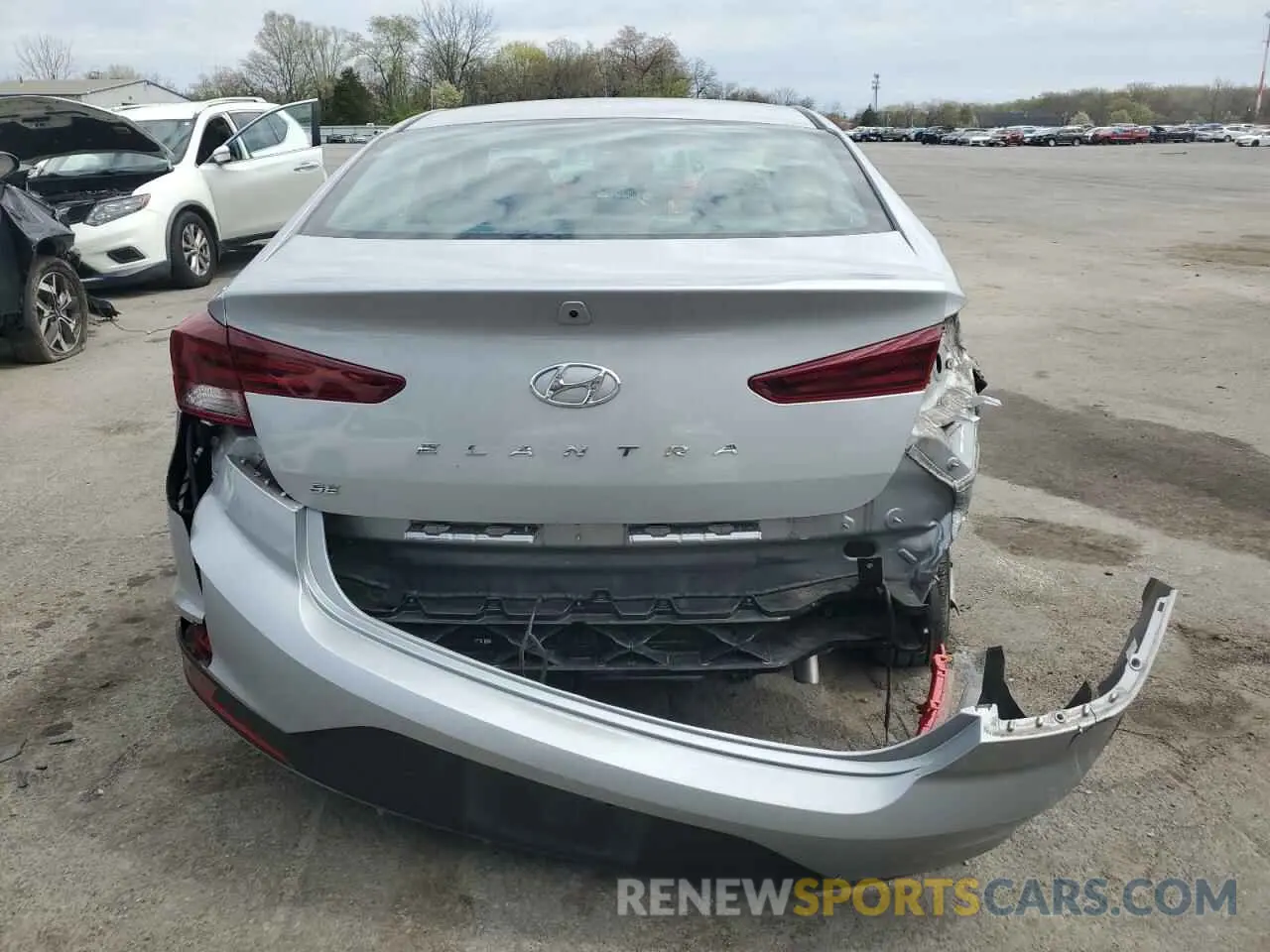 6 fotografías del automóvil dañado KMHD74LF7LU942253 HYUNDAI ELANTRA 2020