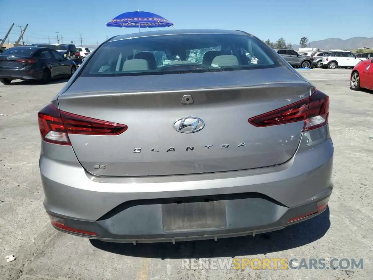 6 fotografías del automóvil dañado KMHD74LF9LU988425 HYUNDAI ELANTRA 2020
